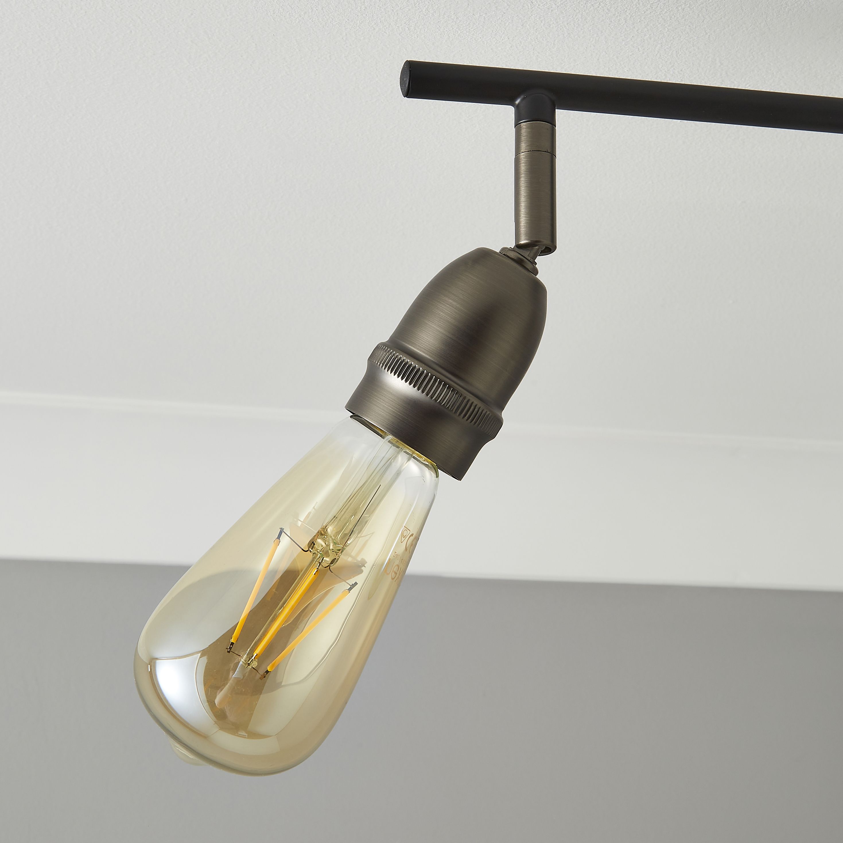 Catalyst Pewter & black Gunmetal effect 4 Light Spotlight bar
