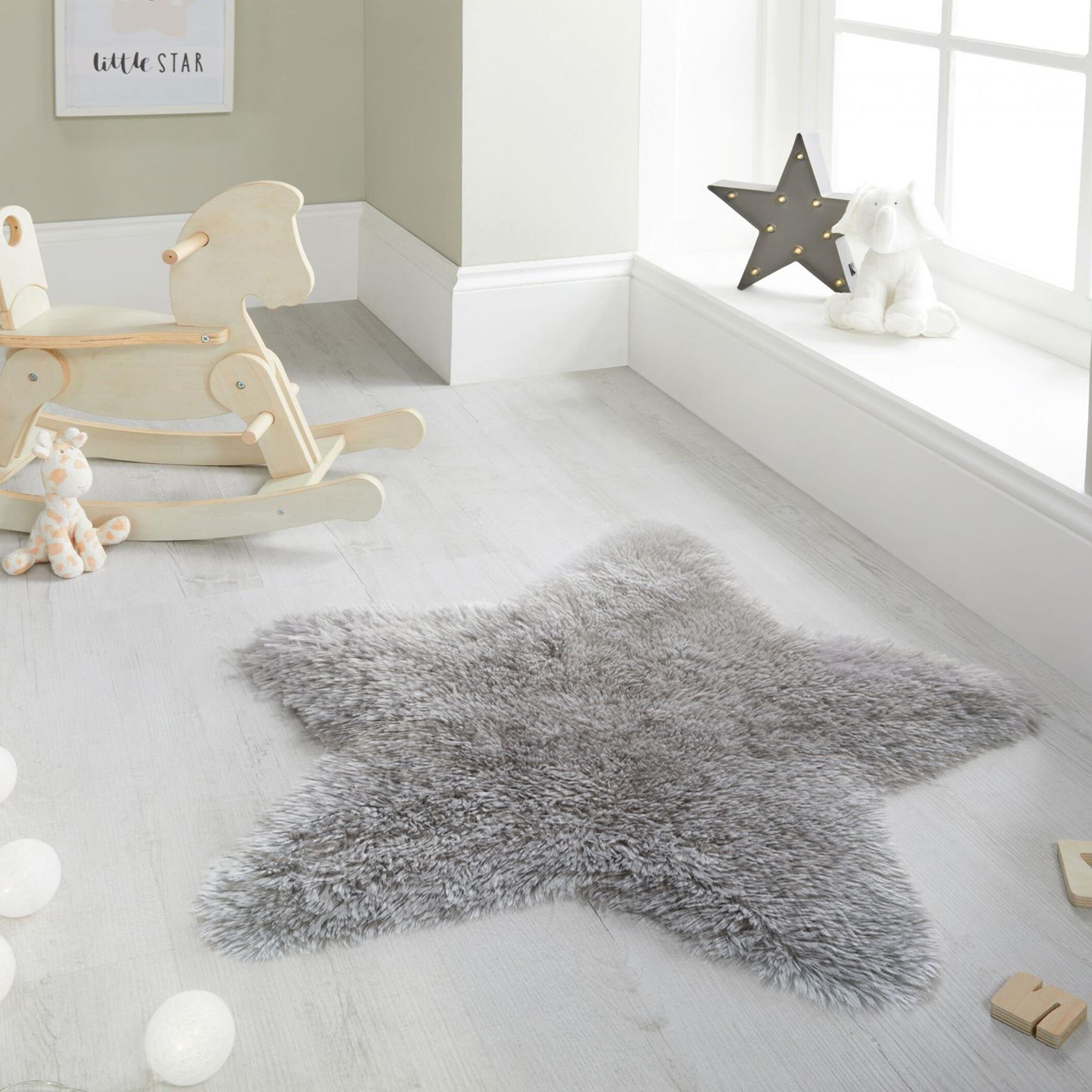 Children's Grey Star Fur effect Small Rug, (L)70cm x (W)70cm