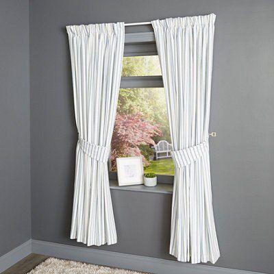 curtains in b&q