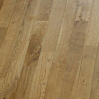 Colours Barcarolle Natural Oak Solid wood 3 strip solid wood flooring , (W)175mm