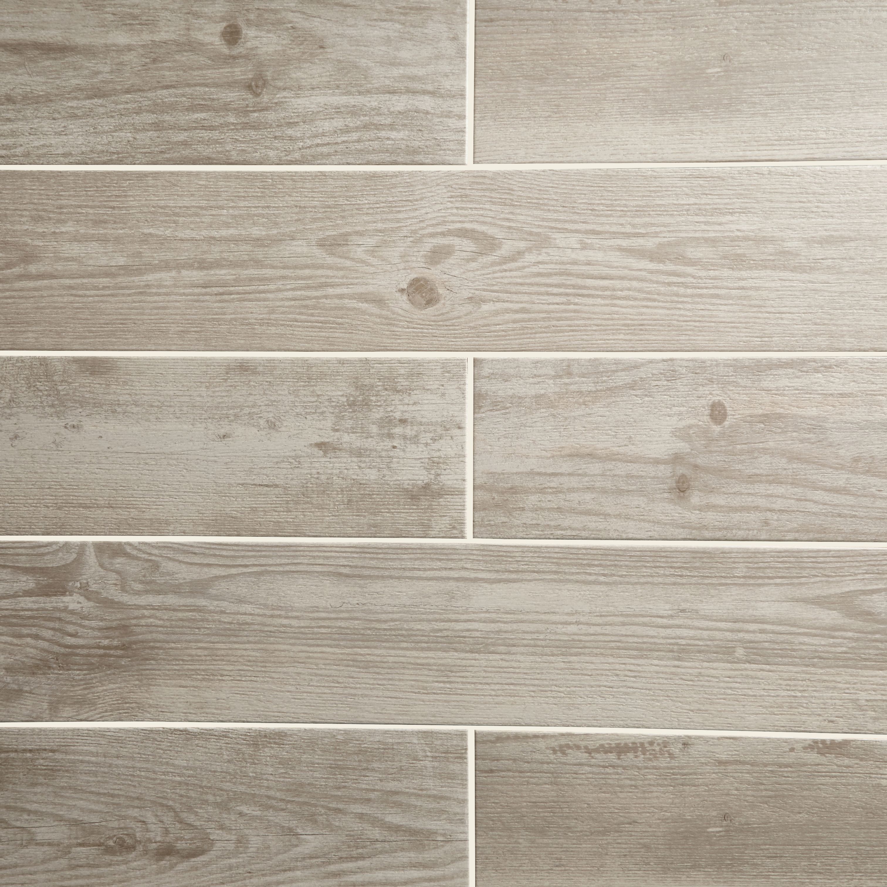 Colours Cotage wood White Matt Wood effect Textured Porcelain Indoor Wall & floor Tile, Pack of 4, (L)1200mm (W)200mm