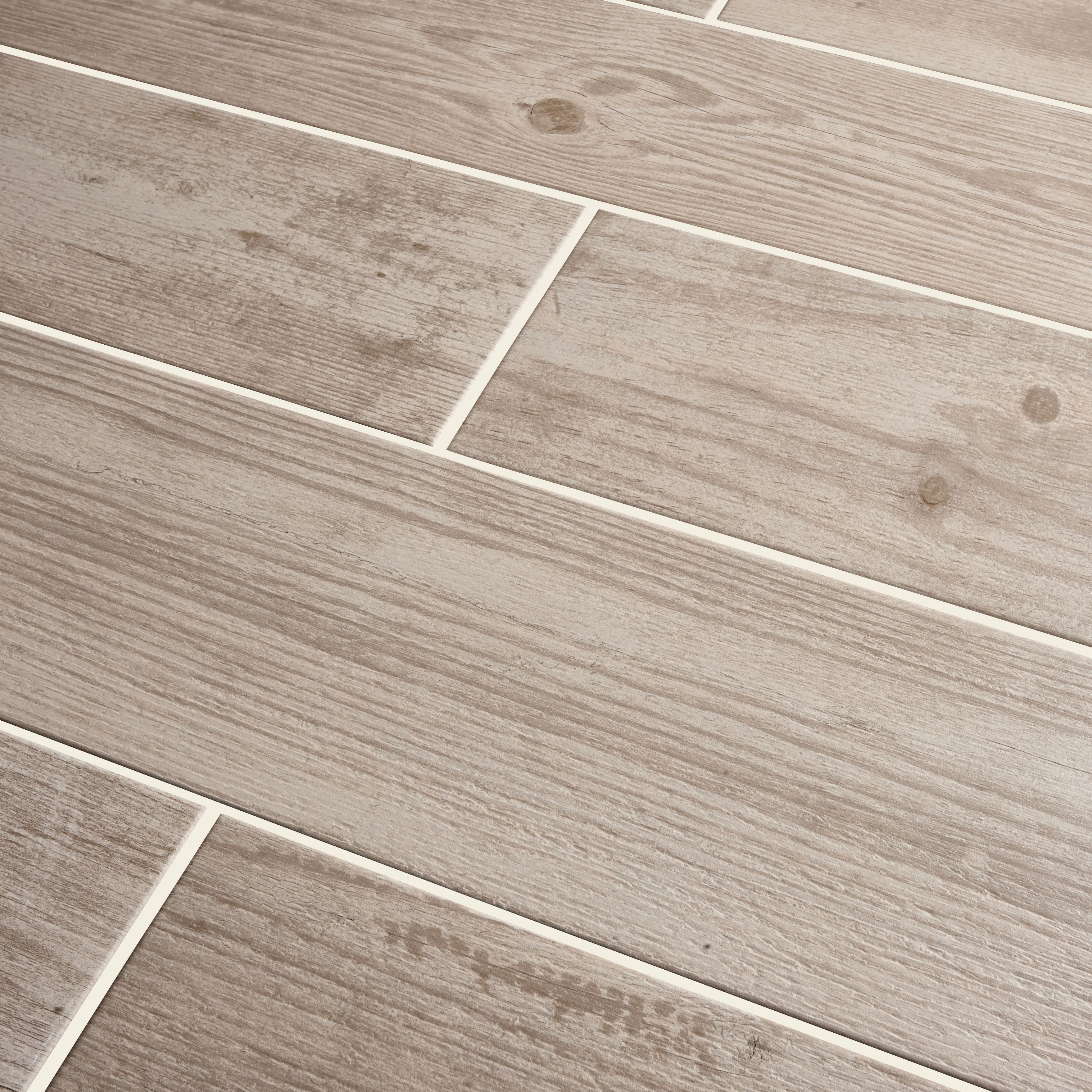 Colours Cotage wood White Matt Wood effect Textured Porcelain Indoor Wall & floor Tile, Pack of 4, (L)1200mm (W)200mm