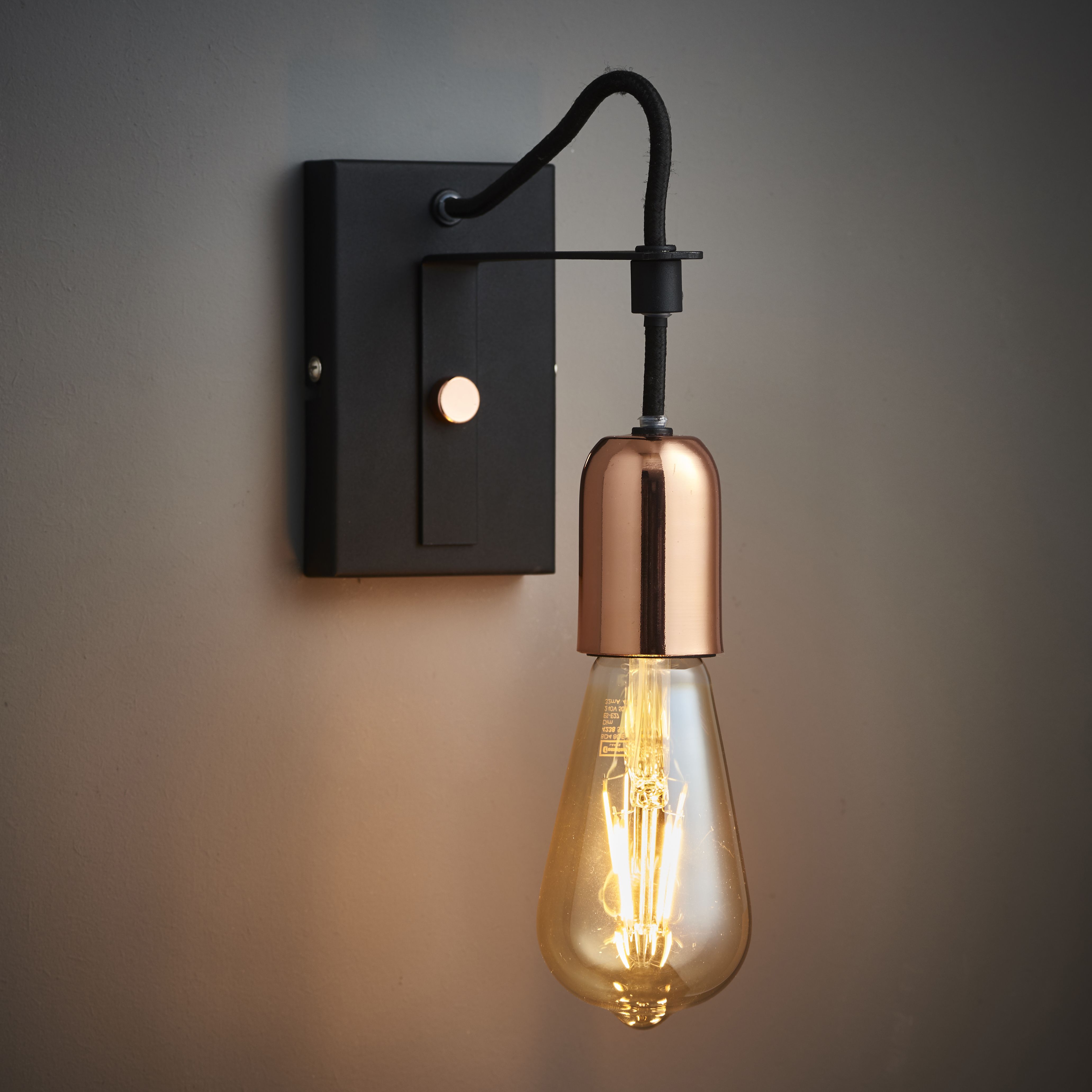 B and q store wall light