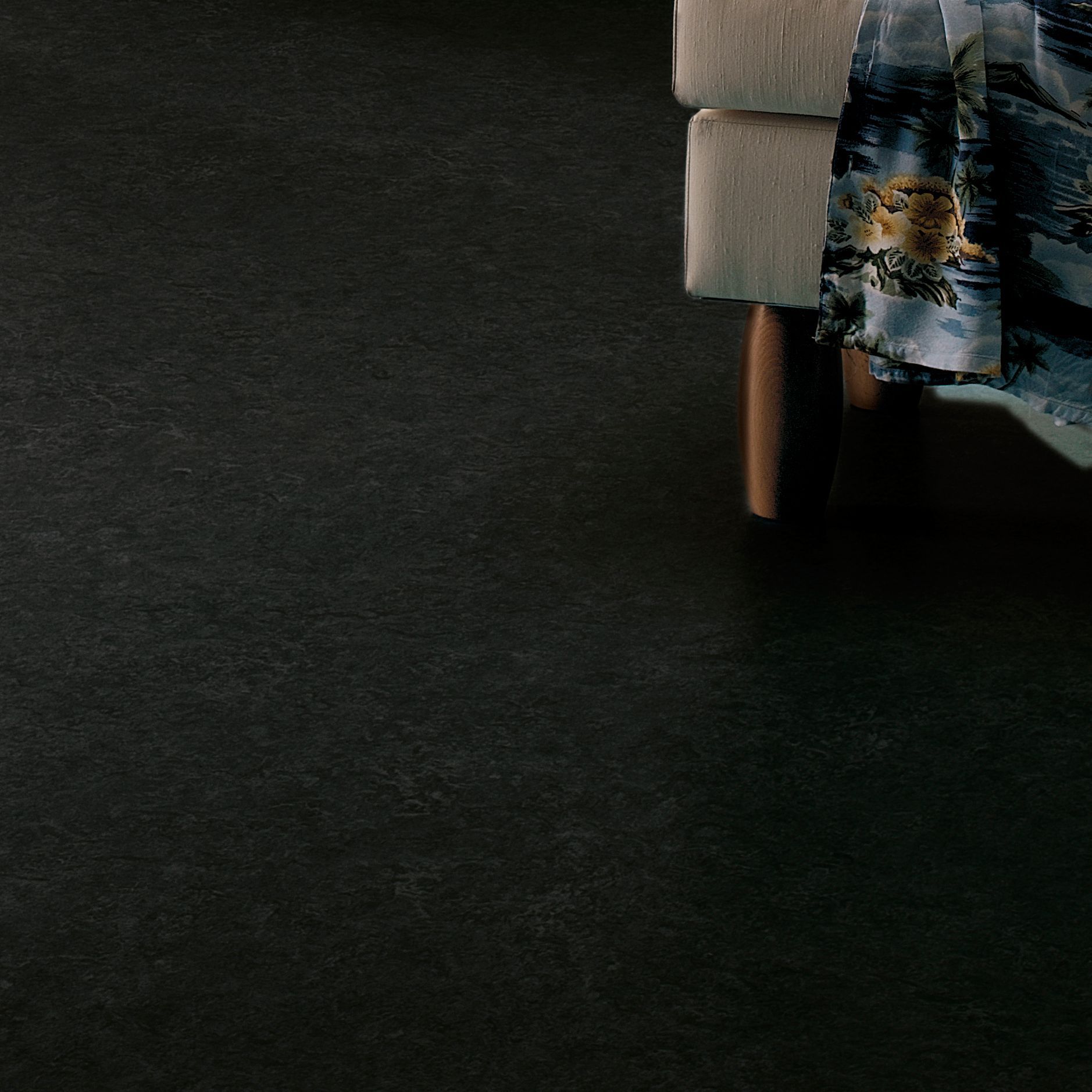 Colours Dizi Black Marble effect Vinyl flooring, 4m²