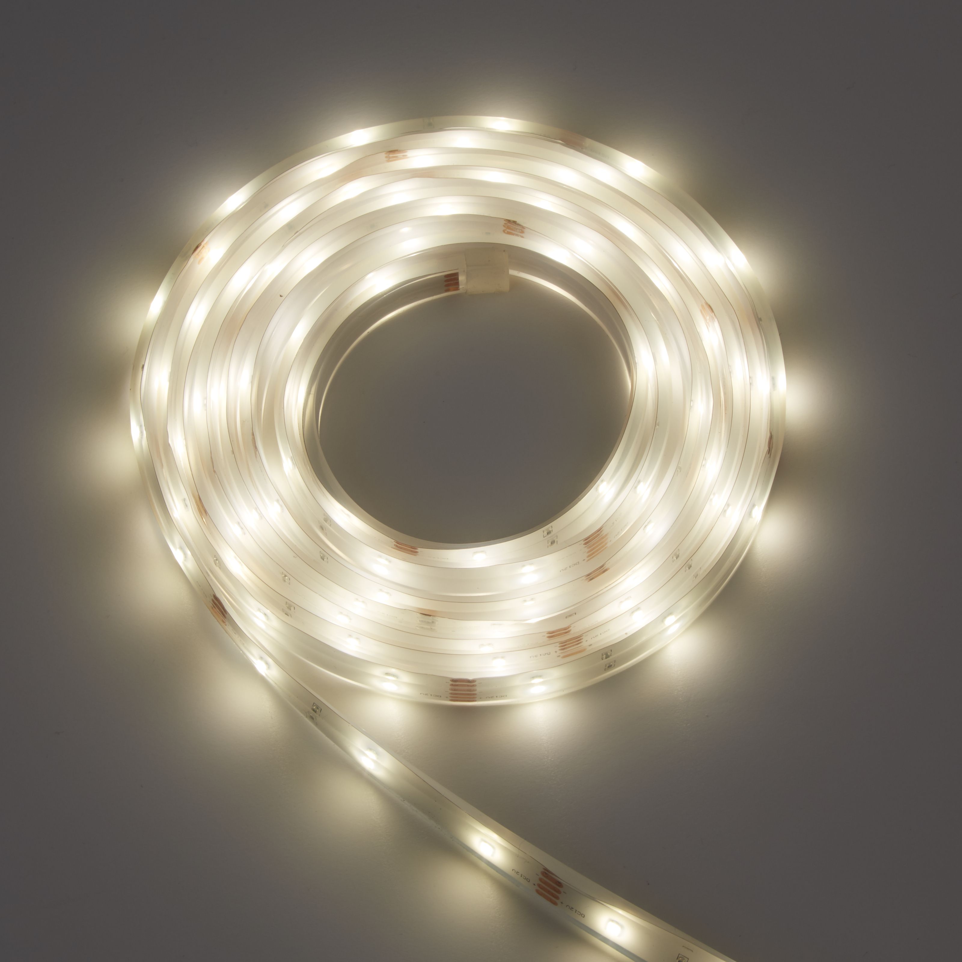 Colours Driggs Mains powered LED White Strip light IP20 L 1m