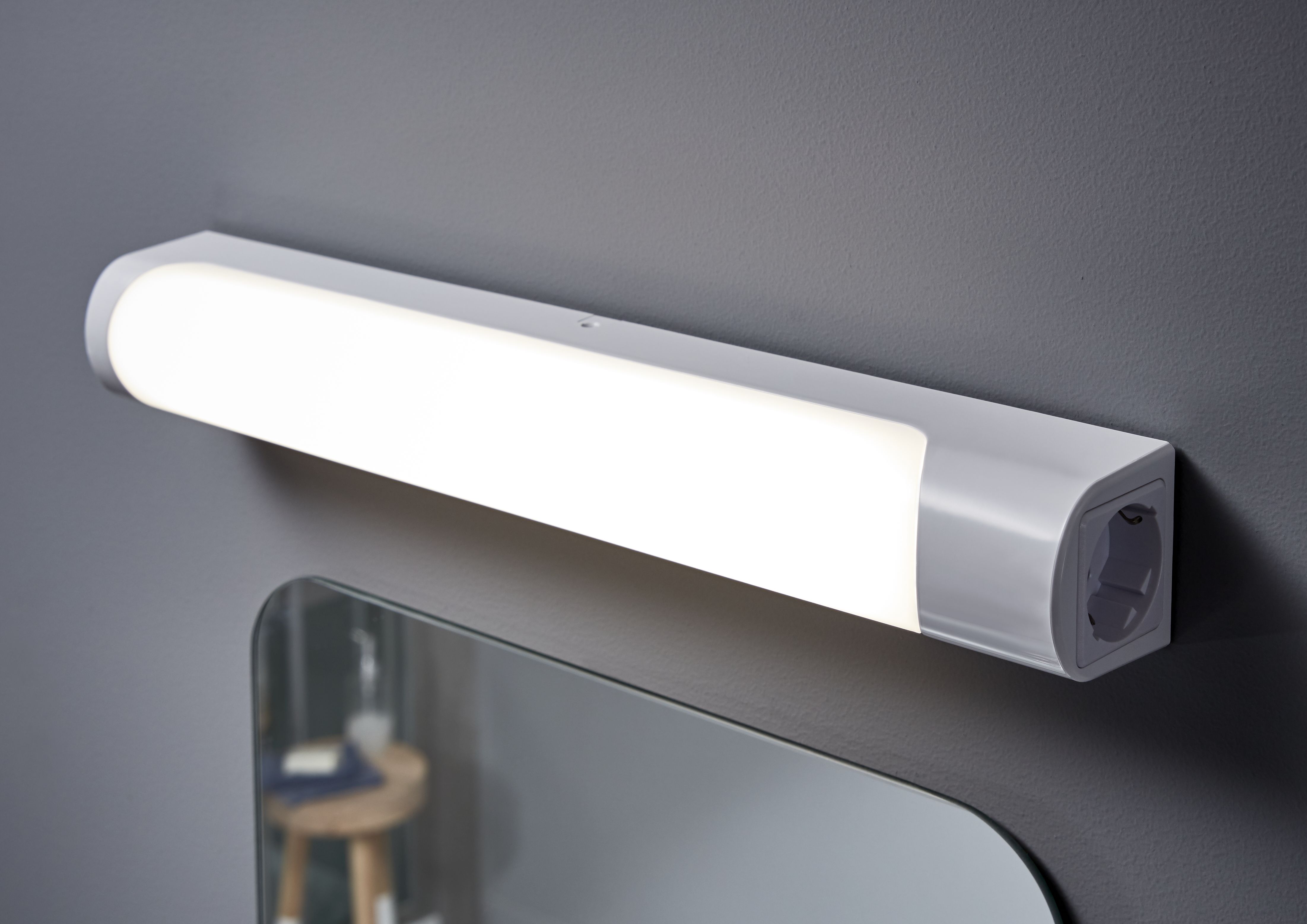 Colours Enora White Mains-powered LED Under cabinet light IP20 (W)450mm