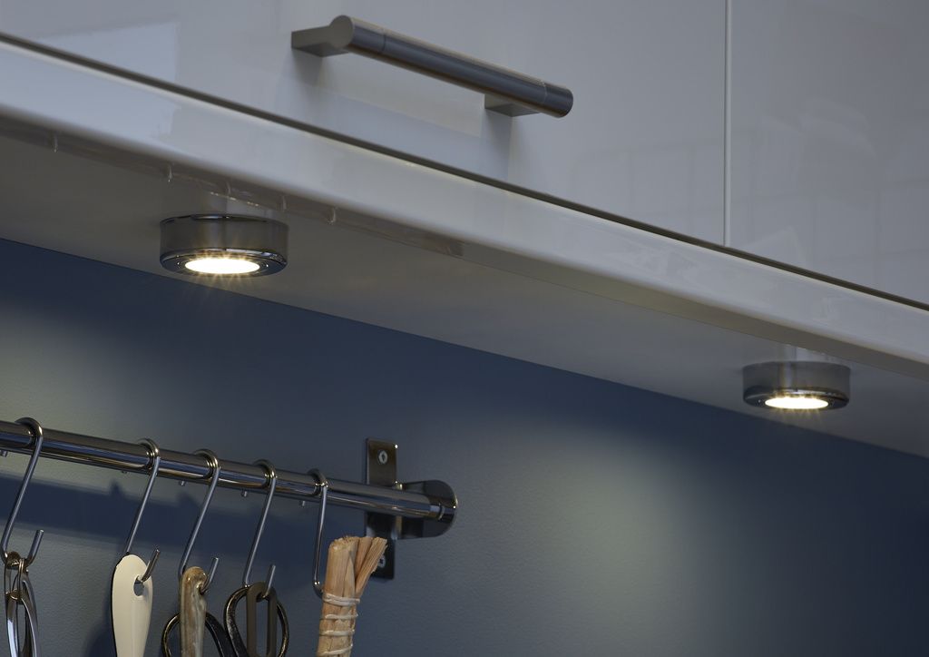 Colours Esmo Chrome effect Mains-powered LED Under cabinet light IP20 (W)24mm, Pack of 3
