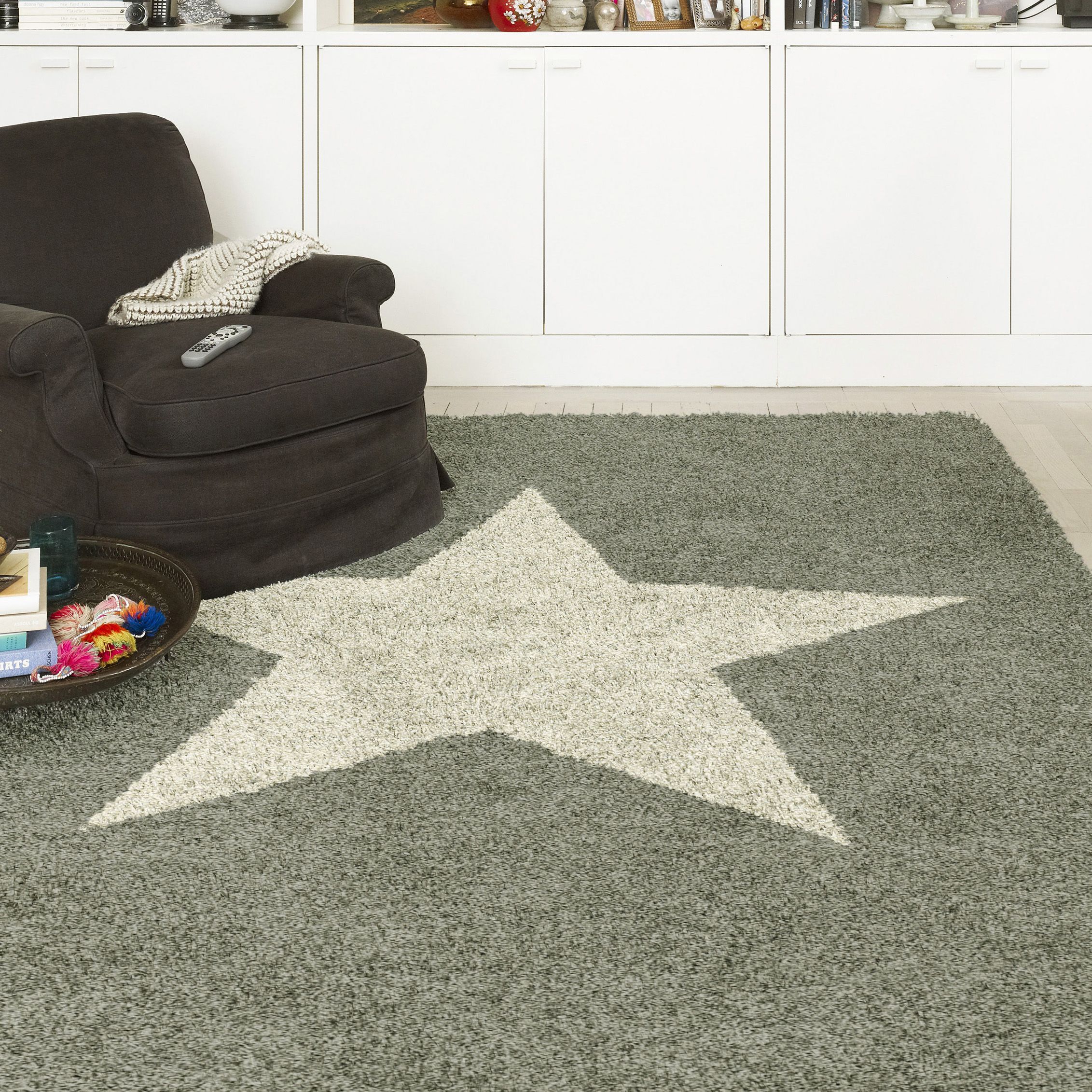 Colours Felicity Cream & grey Star Medium Rug, (L)170cm x (W)120cm