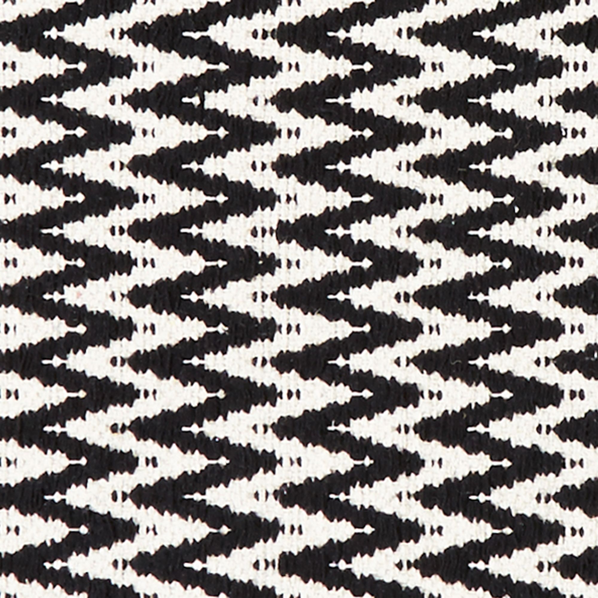 Colours Haillie Black & white Geometric Large Rug, (L)230cm x (W)160cm