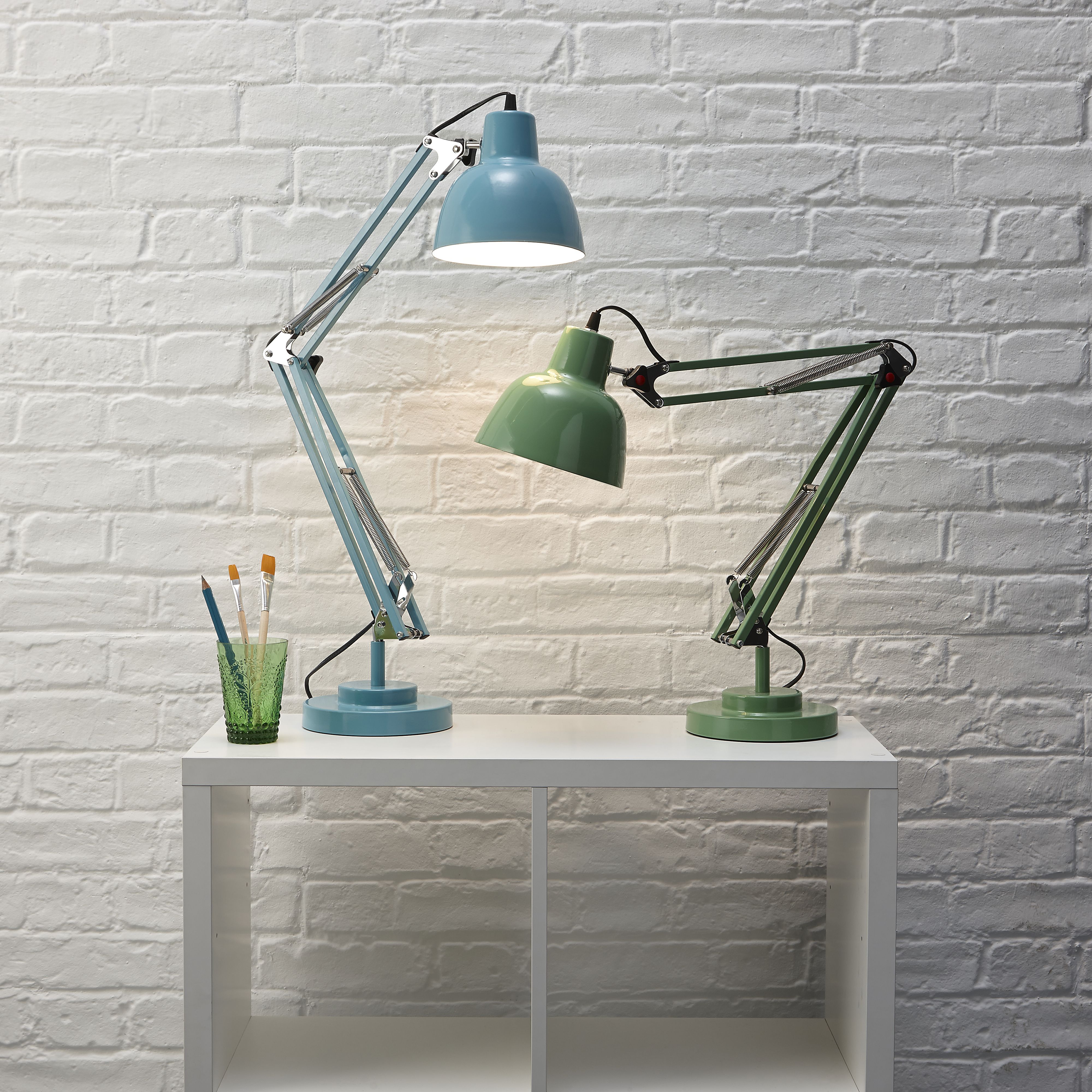 B&q deals desk lamp