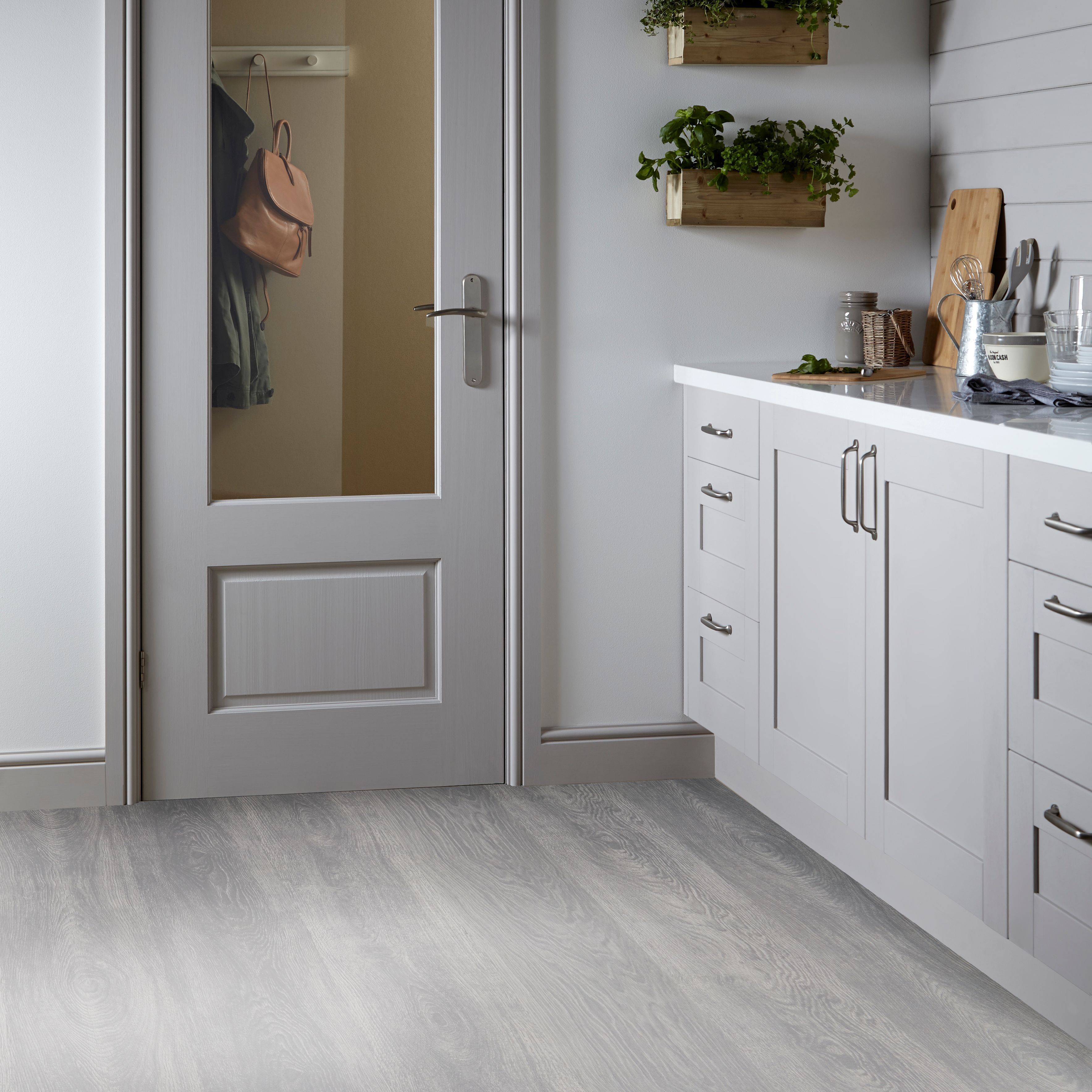 Colours Isalenia White Wood effect Vinyl flooring, 4m²
