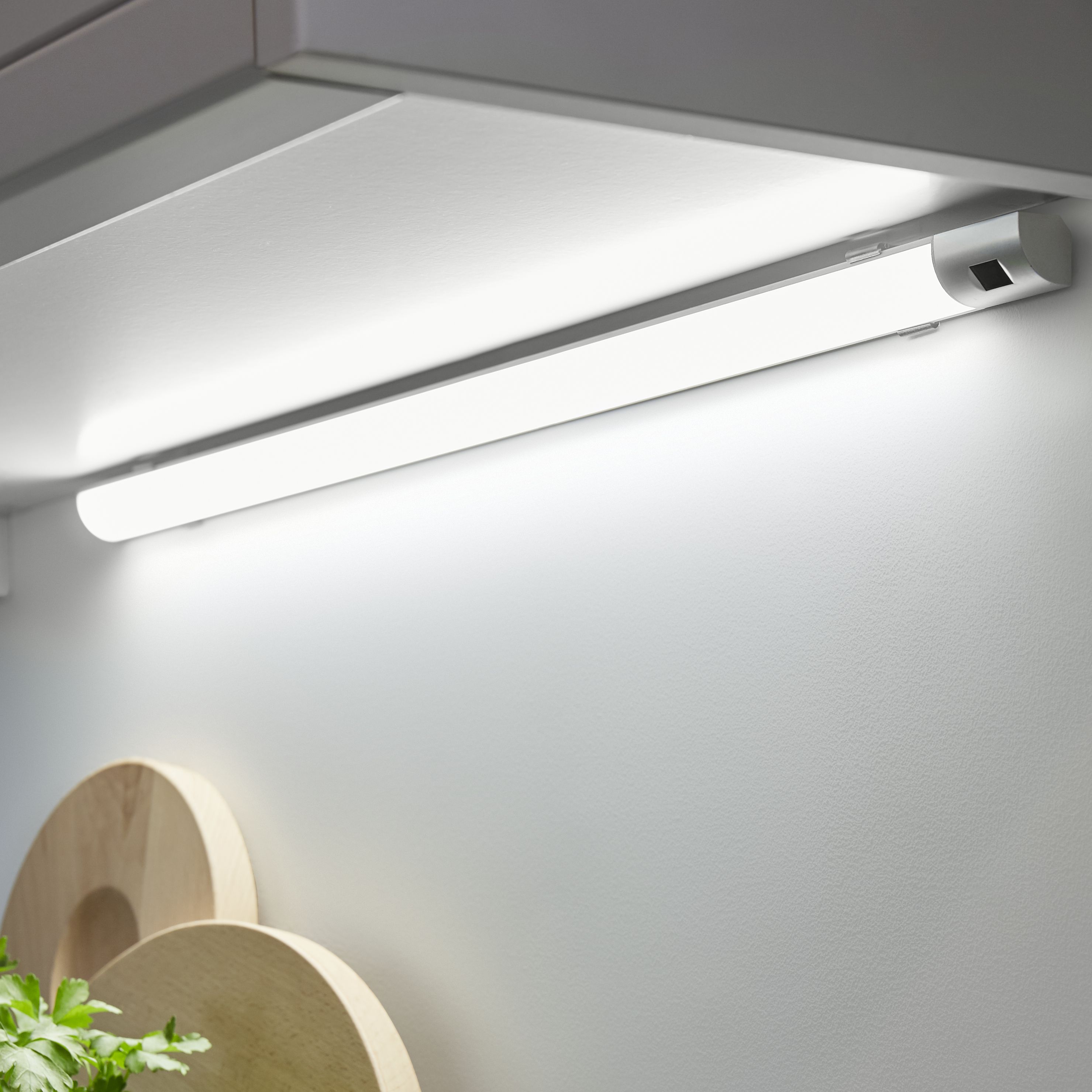 Colours Noona Silver effect Mains-powered LED Under cabinet light IP20 (W)585mm