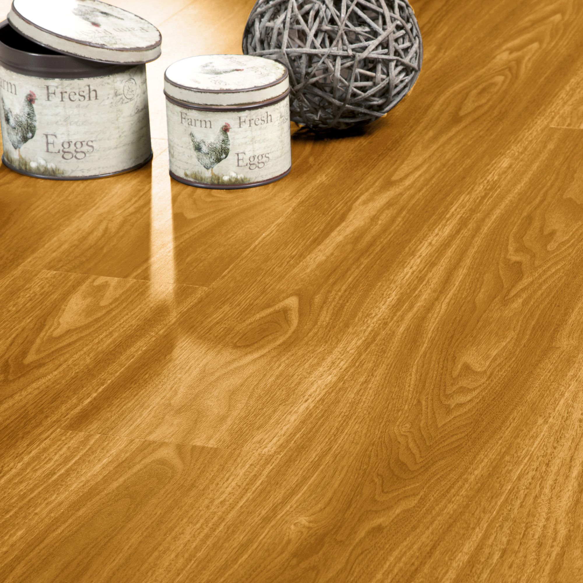 ColoursNatural Walnut effect PVC Luxury vinyl click Luxury vinyl click flooring , (W)191mm