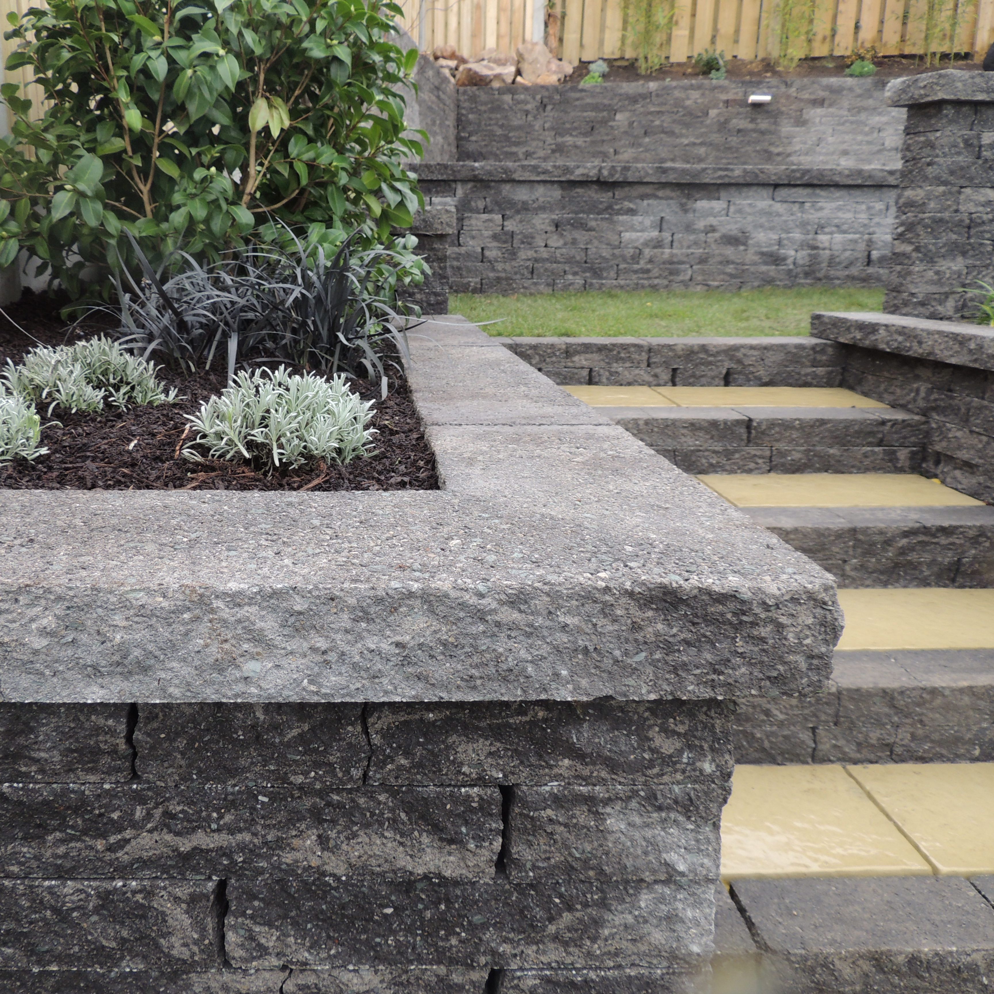 Connemara Raven white Wall capping (L)600mm (T)63mm
