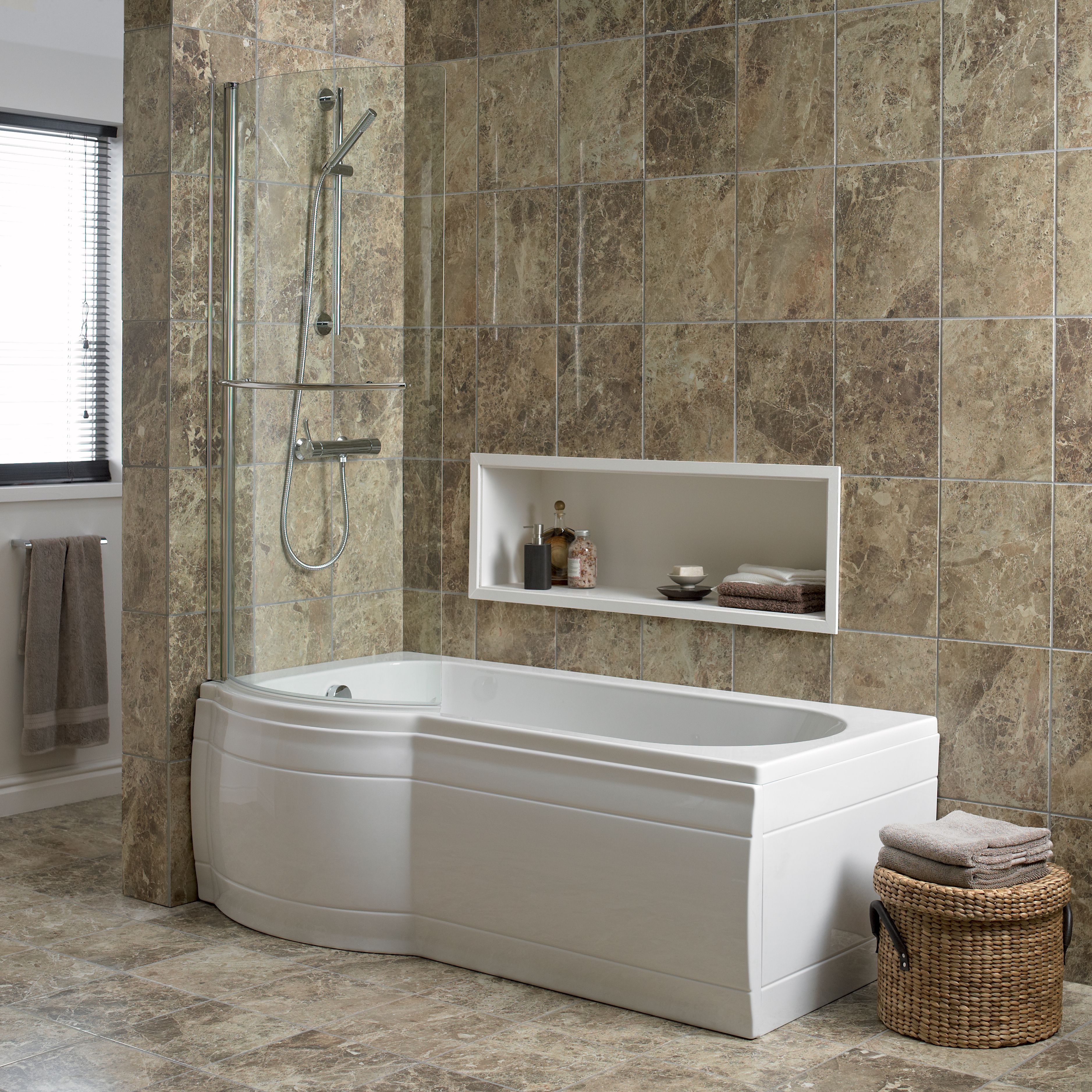 Cooke & Lewis Adelphi White P-shaped Shower LH Bath Curved (L)149.5cm (W)80cm