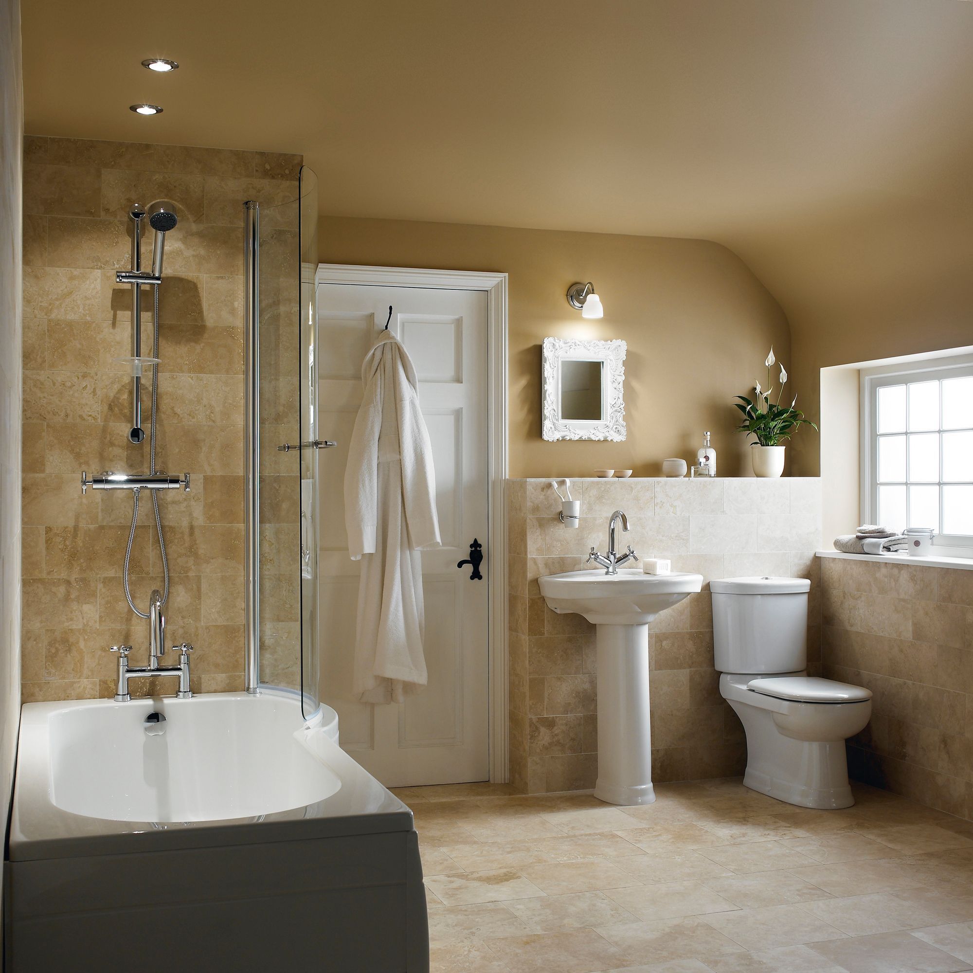 Cooke & Lewis Adelphi White P-shaped Shower RH Bath Curved (L)149.5cm (W)80cm