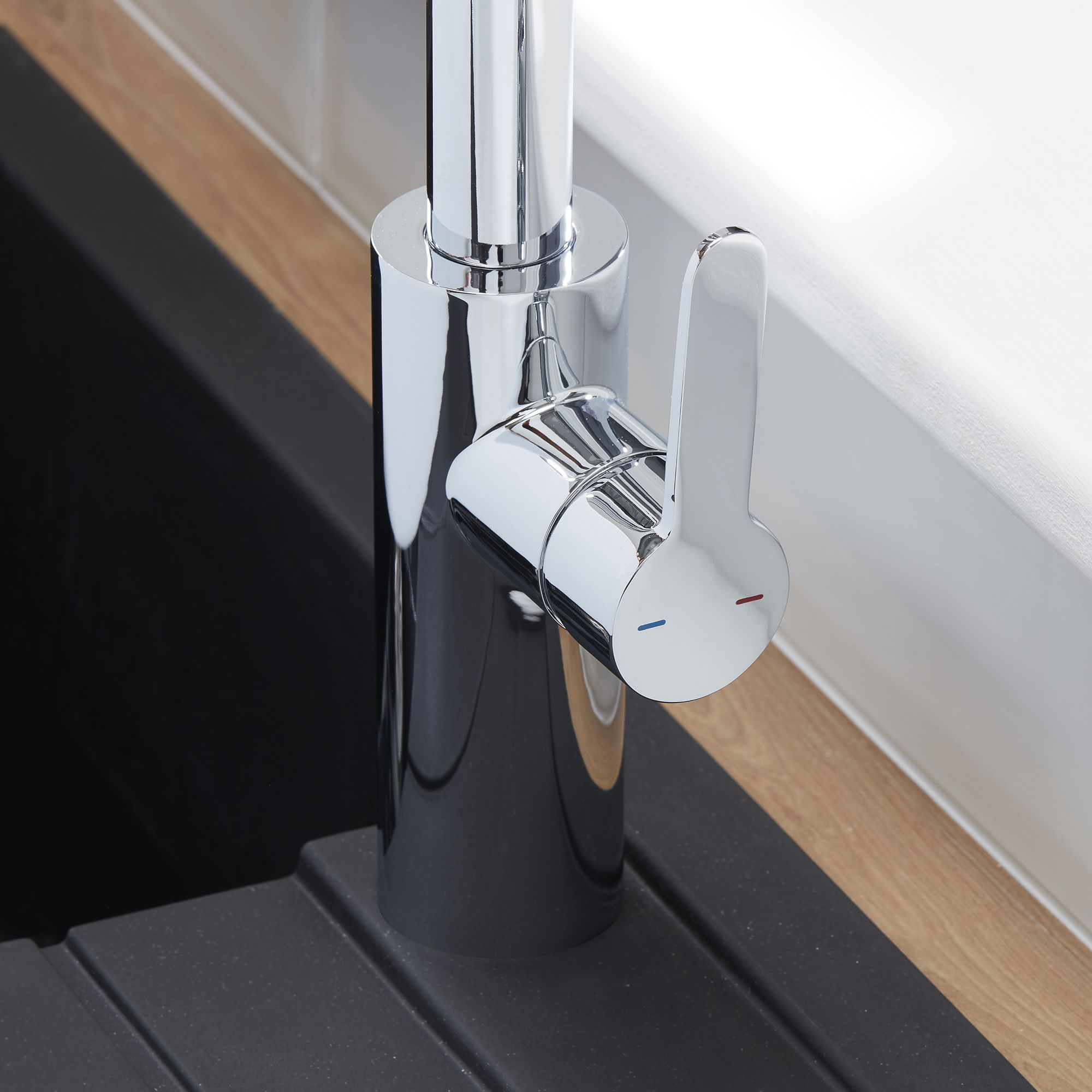 Cooke & Lewis Kareena Chrome effect Kitchen Side lever pull out Tap