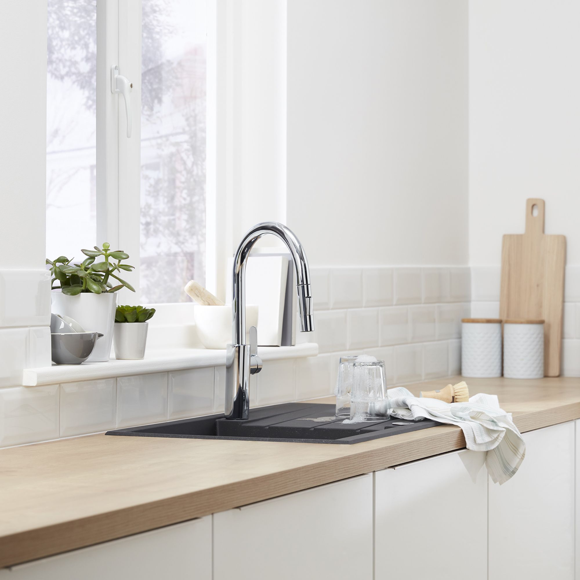 Cooke & Lewis Kareena Chrome effect Kitchen Side lever pull out Tap