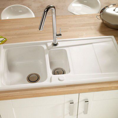 Cooke & Lewis Passo White Ceramic 1.5 Bowl Sink & drainer x 1000mm