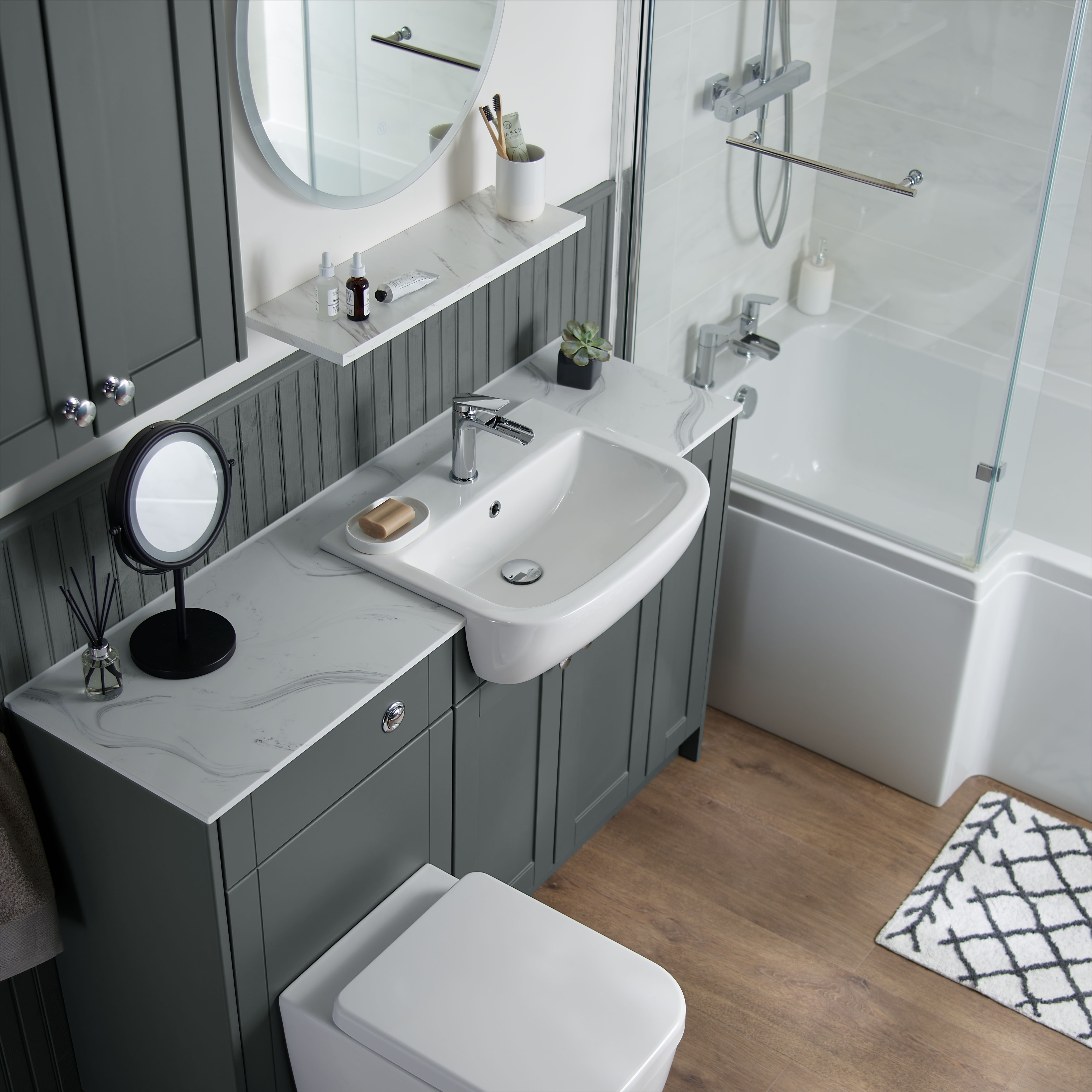 Cooke & Lewis Solarna Gloss White L-shaped Left-handed Shower Bath, panel & screen set (L)1700mm