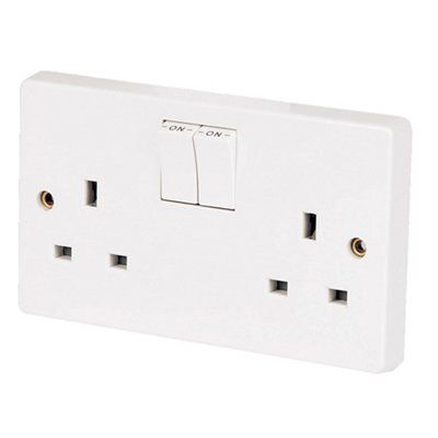 Crabtree White Double 13A Switched Socket