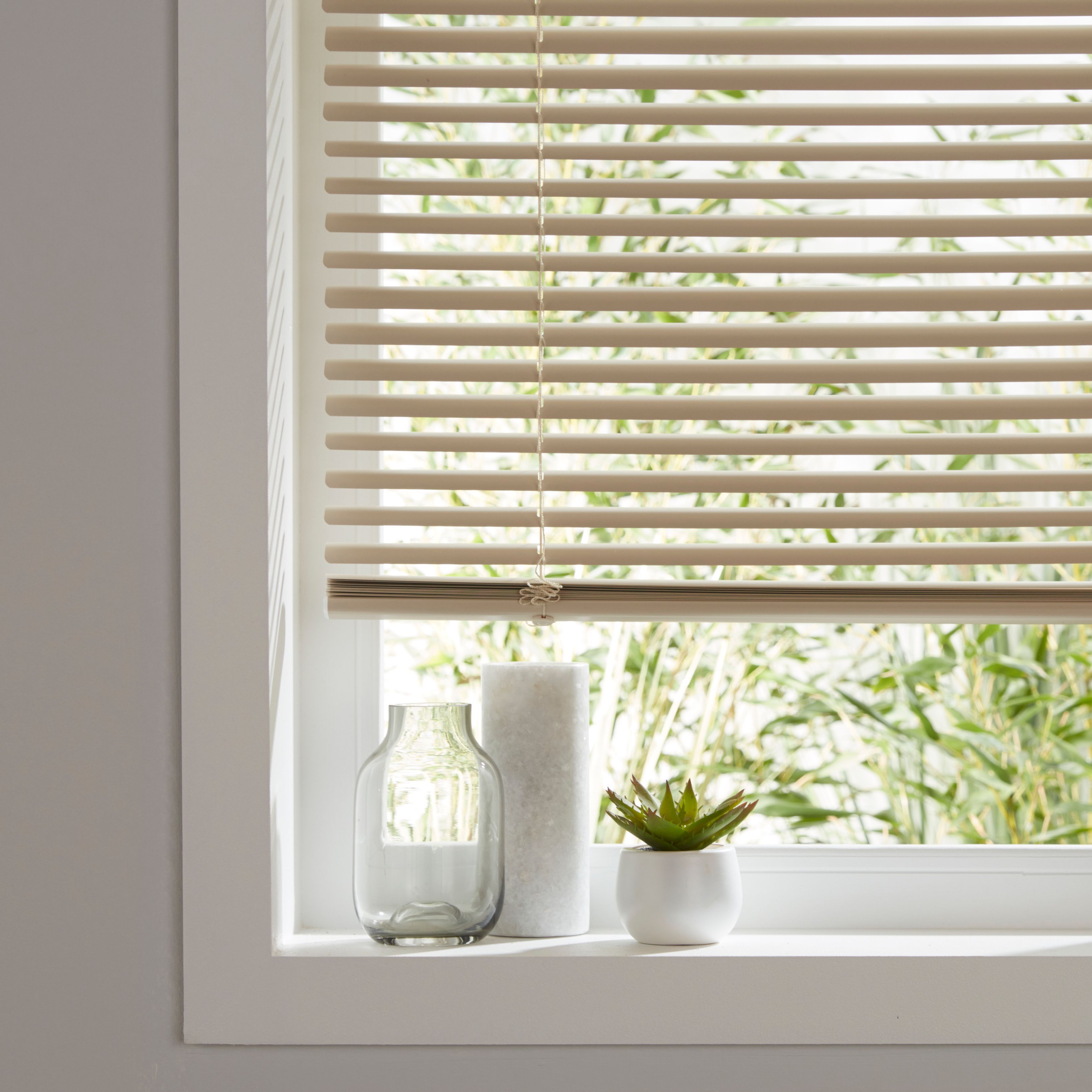 Pvc store venetian blinds