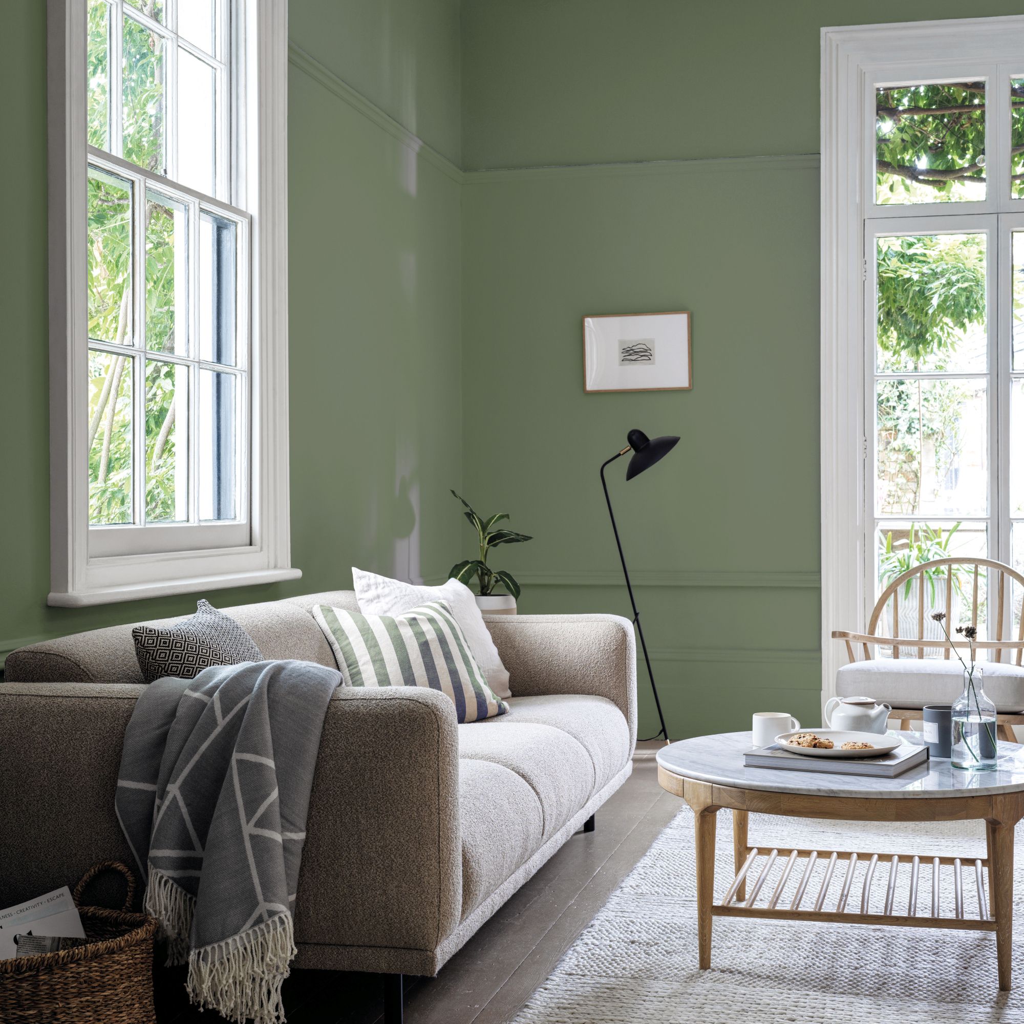 Crown Evergreen Echo Matt Wall & ceiling Emulsion paint, 2.5L