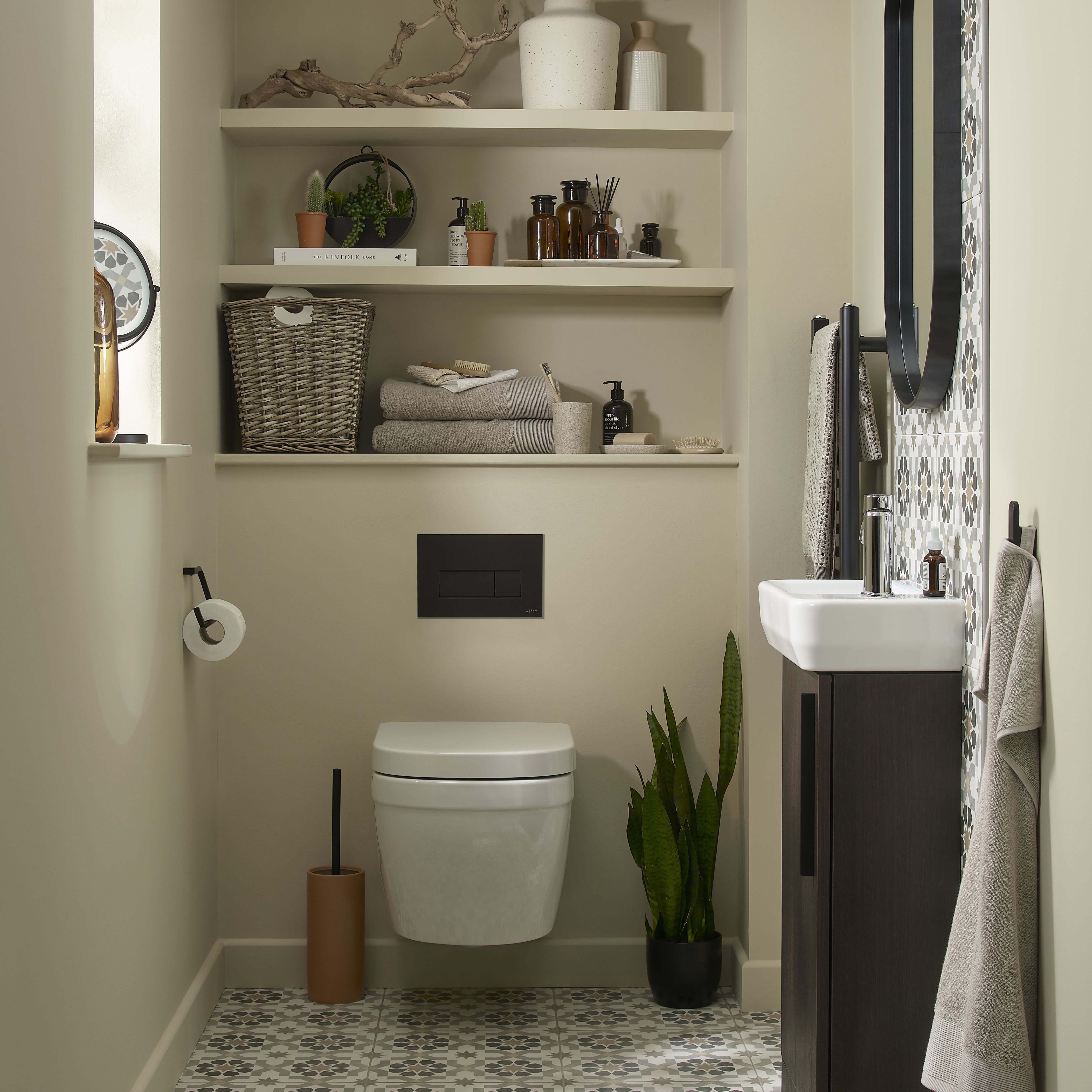 Croydex Matt Black Round Freestanding Bathroom Illuminated Modern Cosmetic mirror (H)35.9cm (W)23.5cm