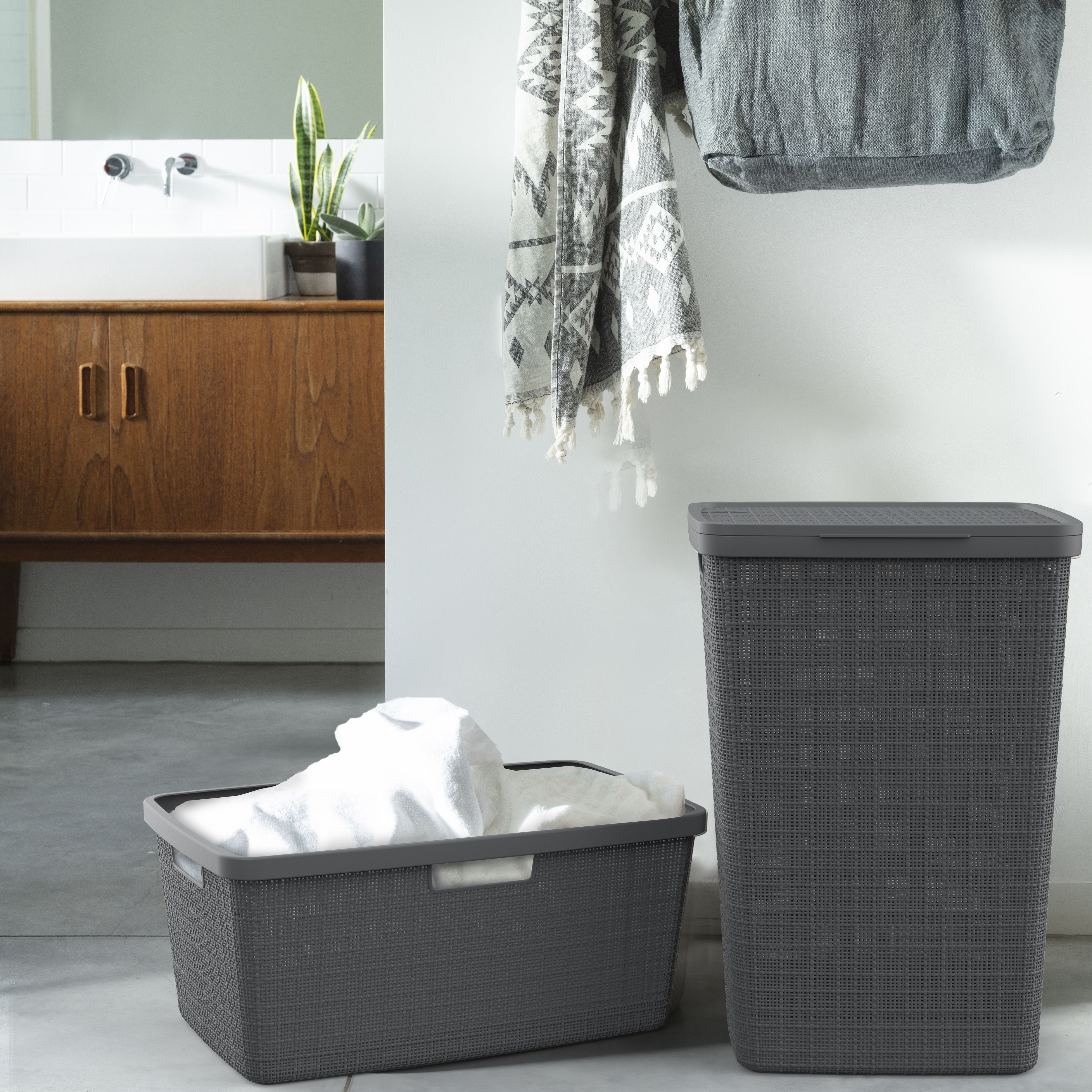 Curver Deep shadow Jute Plastic Laundry hamper, 58L