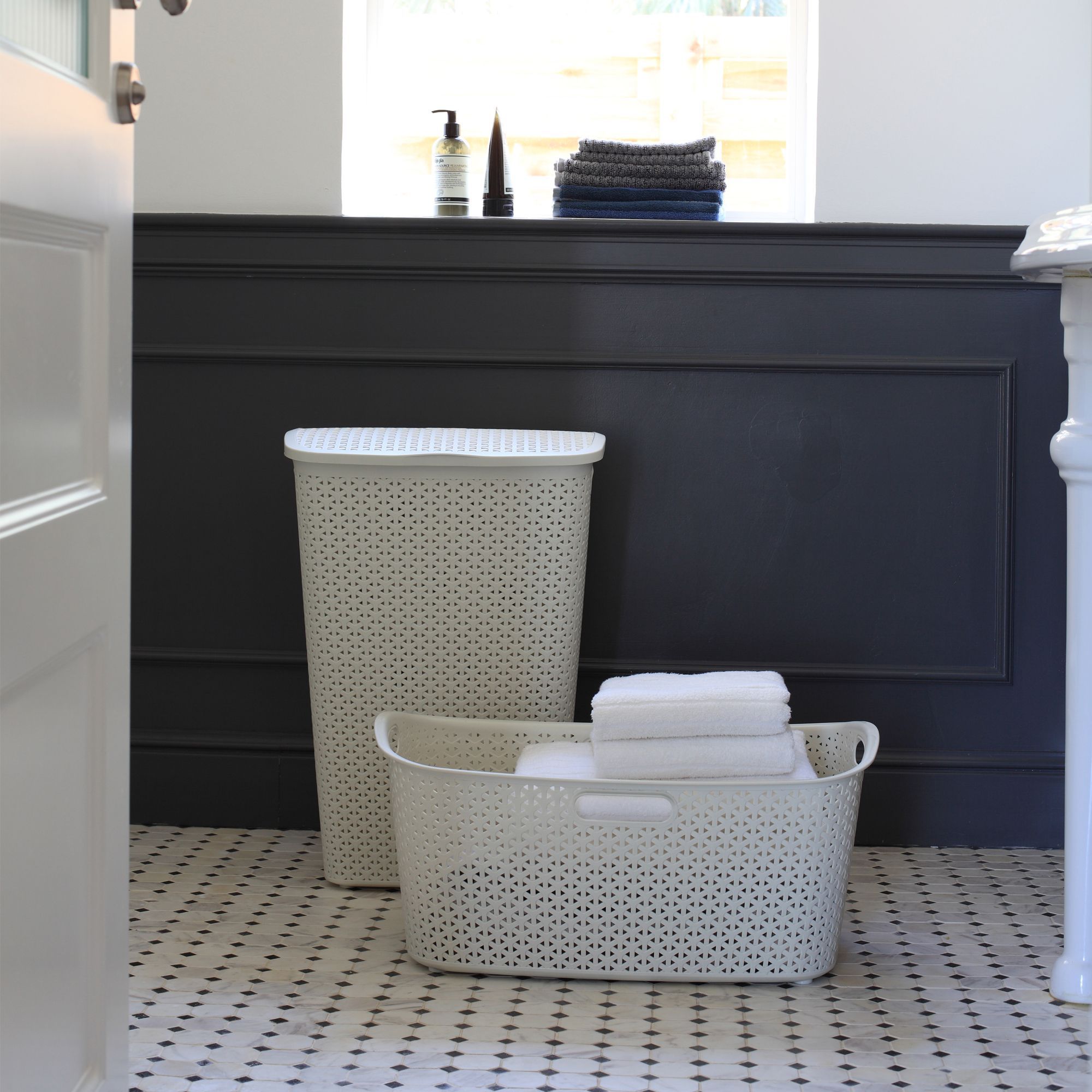 Curver My style Vintage white 47L Laundry basket (H)27.5cm (W)38cm (D)60cm