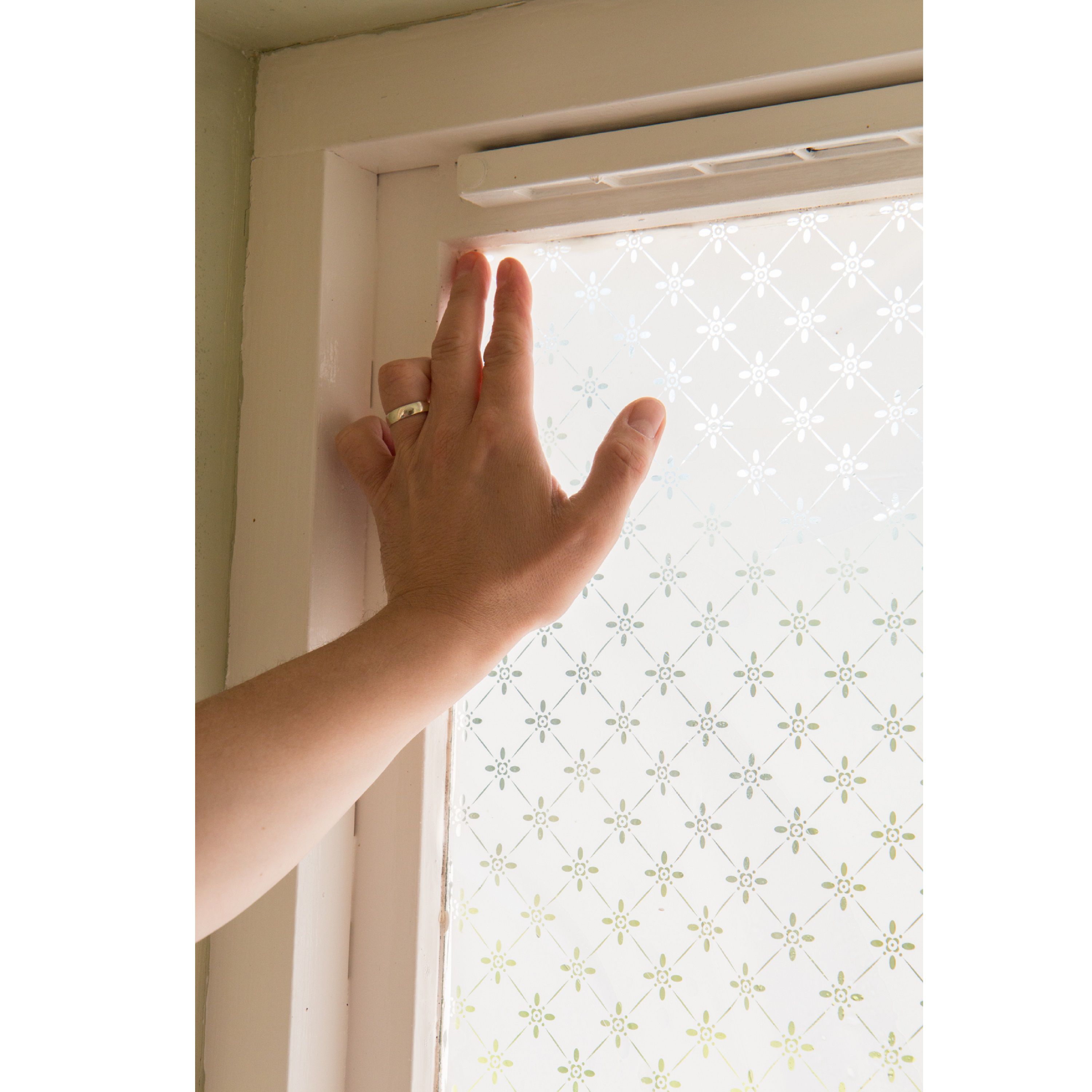 D-C-Fix Ally Mini Motif Matt Clear & white Window privacy film (L)1.5m (W)675mm - 4