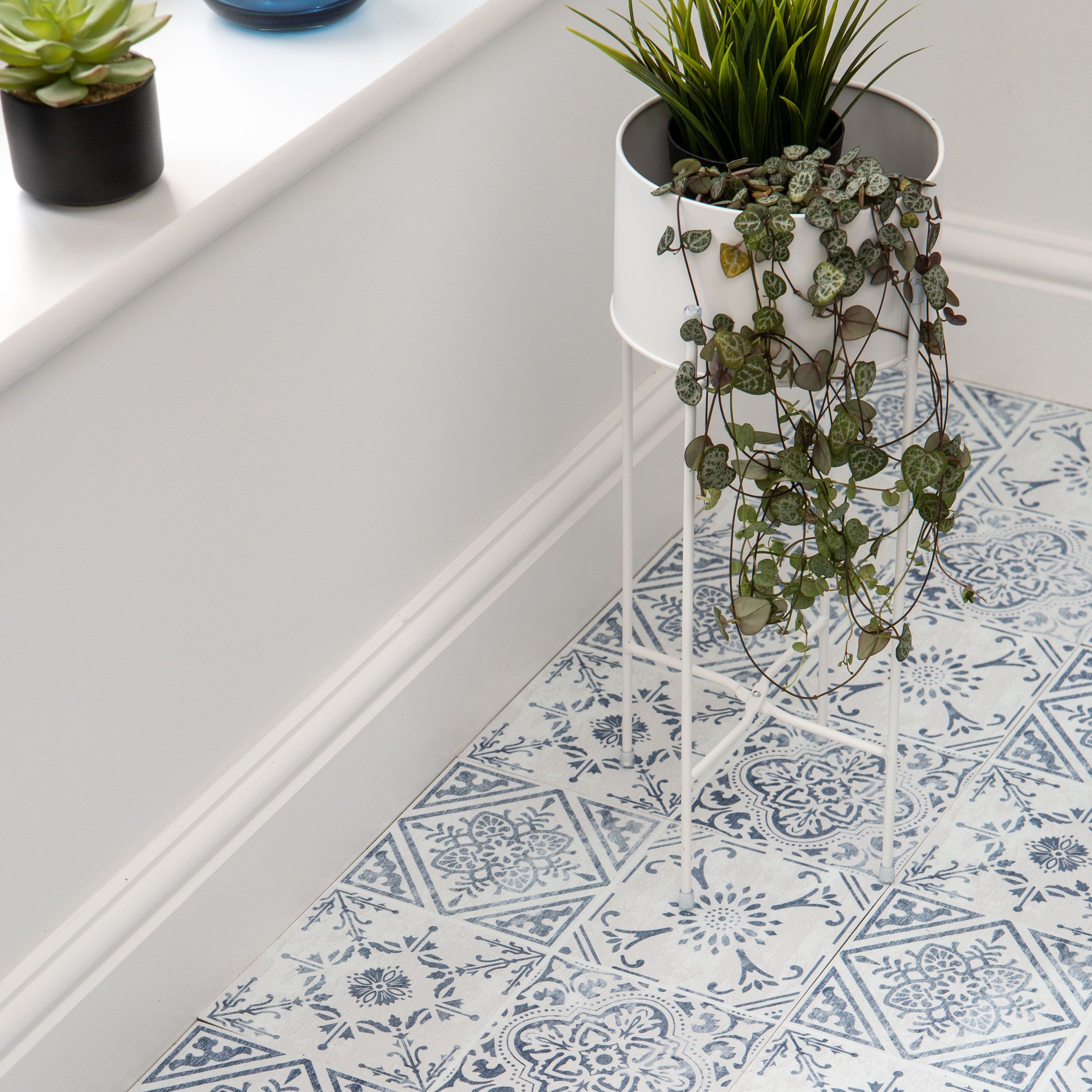 D-C-Fix Blue & White Vintage Tile effect Self-adhesive Vinyl tile - 4