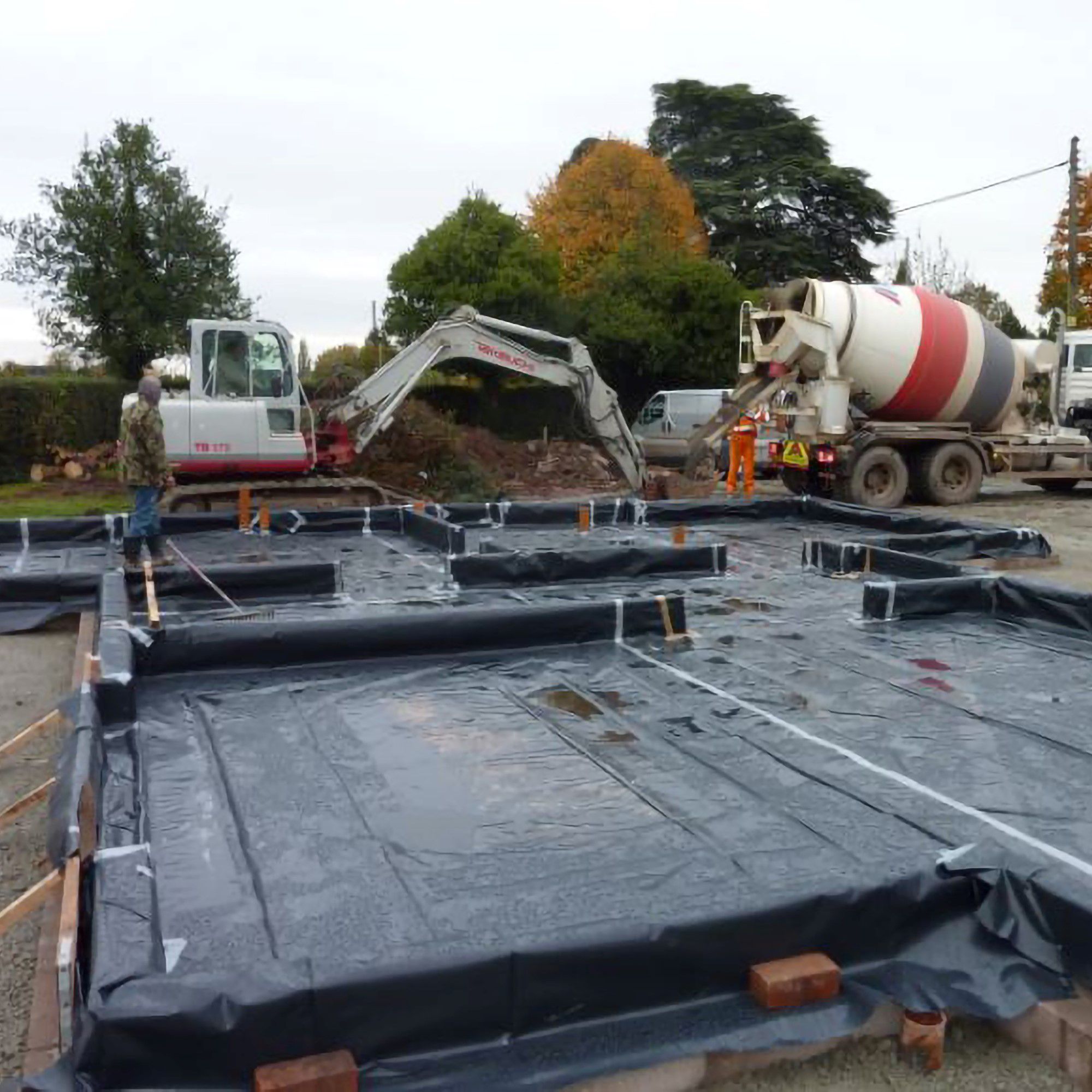 Damplas Black 300 Micron Damp proof membrane, (L)25m (W)4m