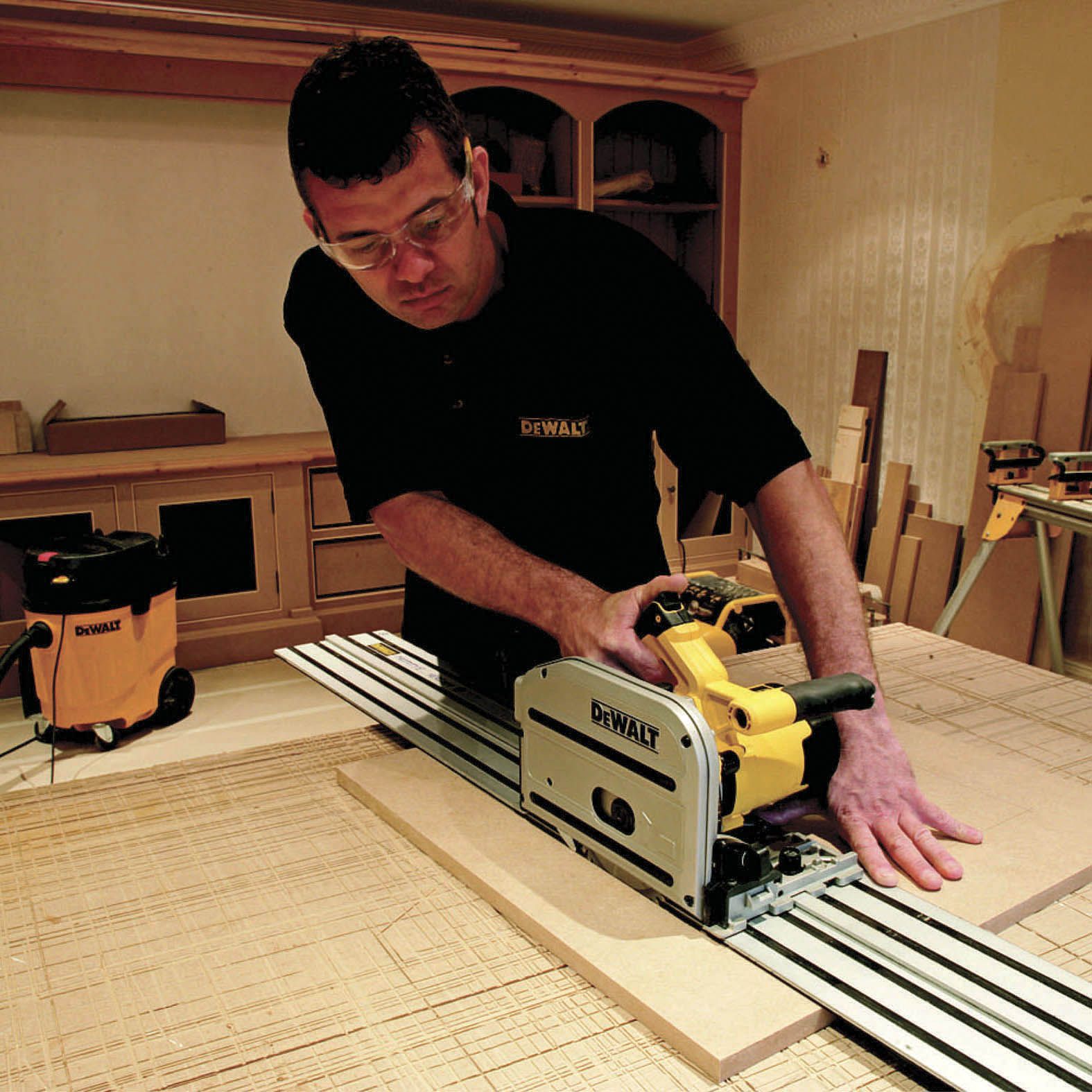 DeWalt 1300W 110V 165mm Corded Plunge saw DWS520K-LX