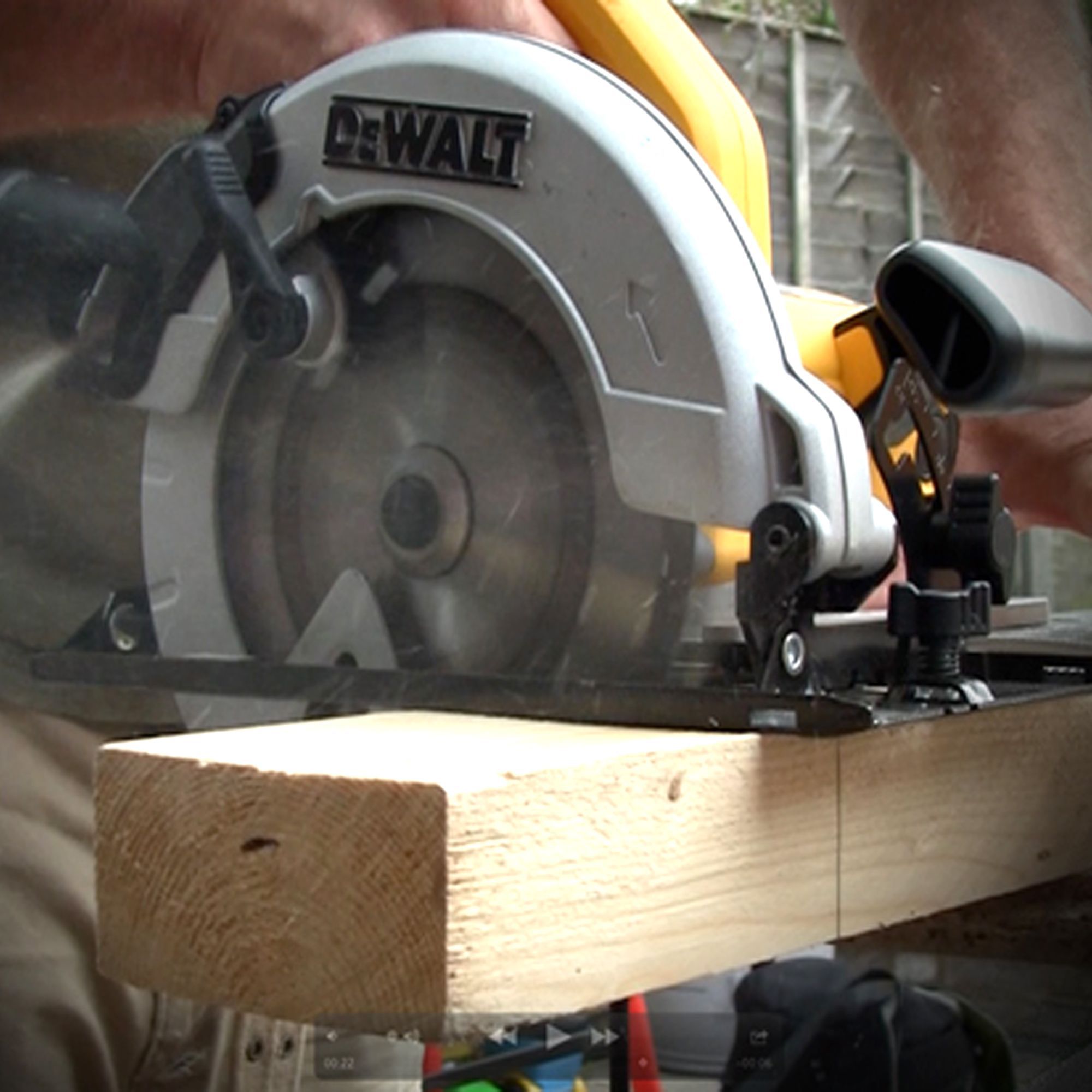 Dewalt 240v on sale circular saw