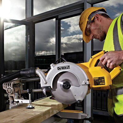 DeWalt 1850W 240V 250mm Corded Sliding mitre saw DWS778-GB