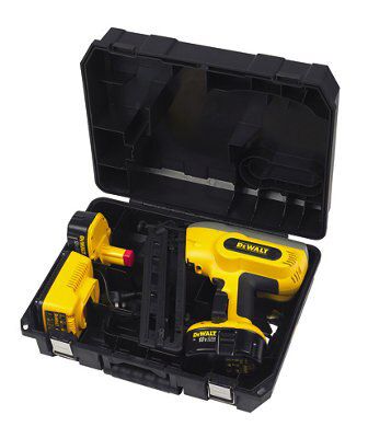 DeWalt 18V 63mm x Ni-Mh Second fix Cordless Nail gun DC618KB