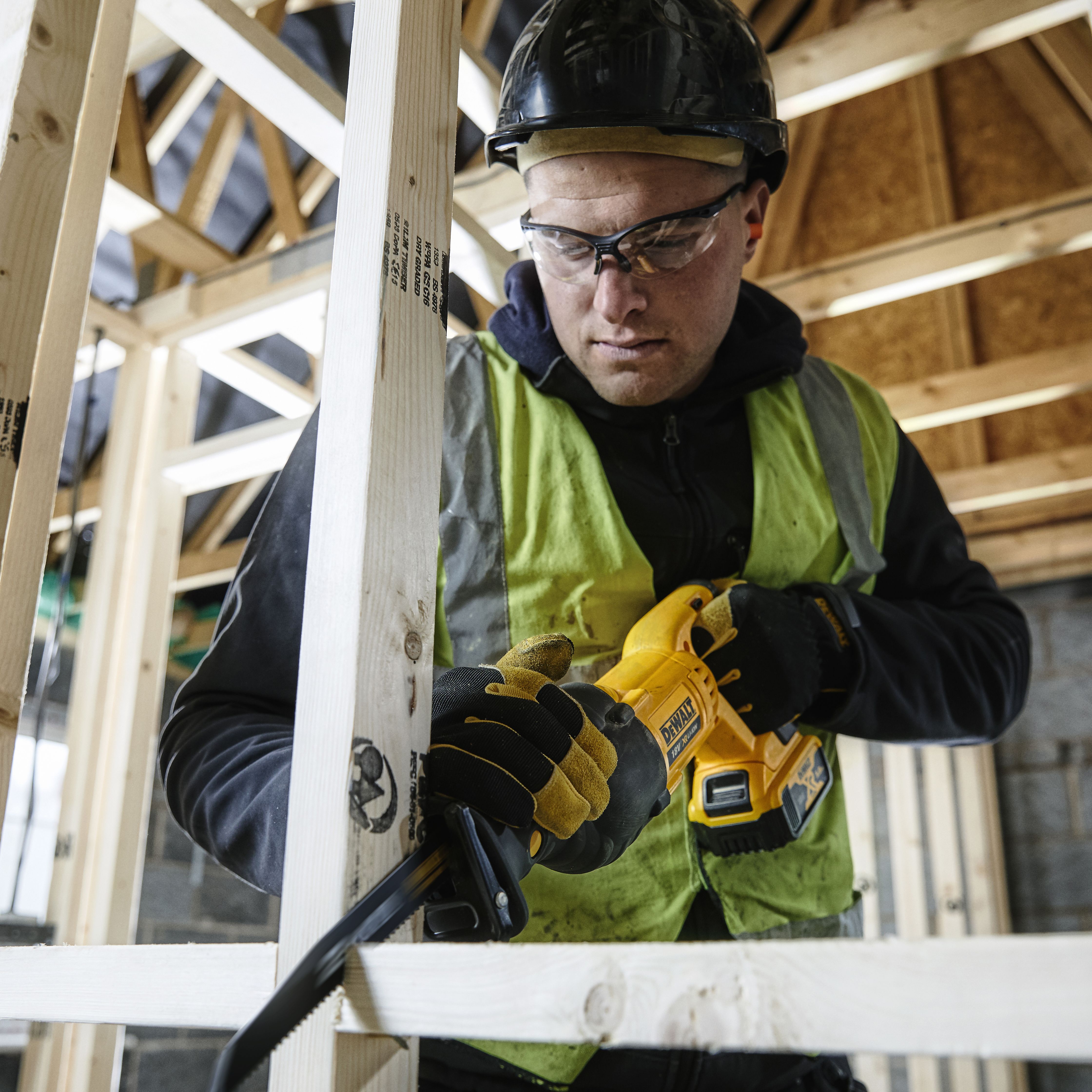 DeWalt 18V XR Cordless Reciprocating saw (Bare Tool) - DCS380N-XJ