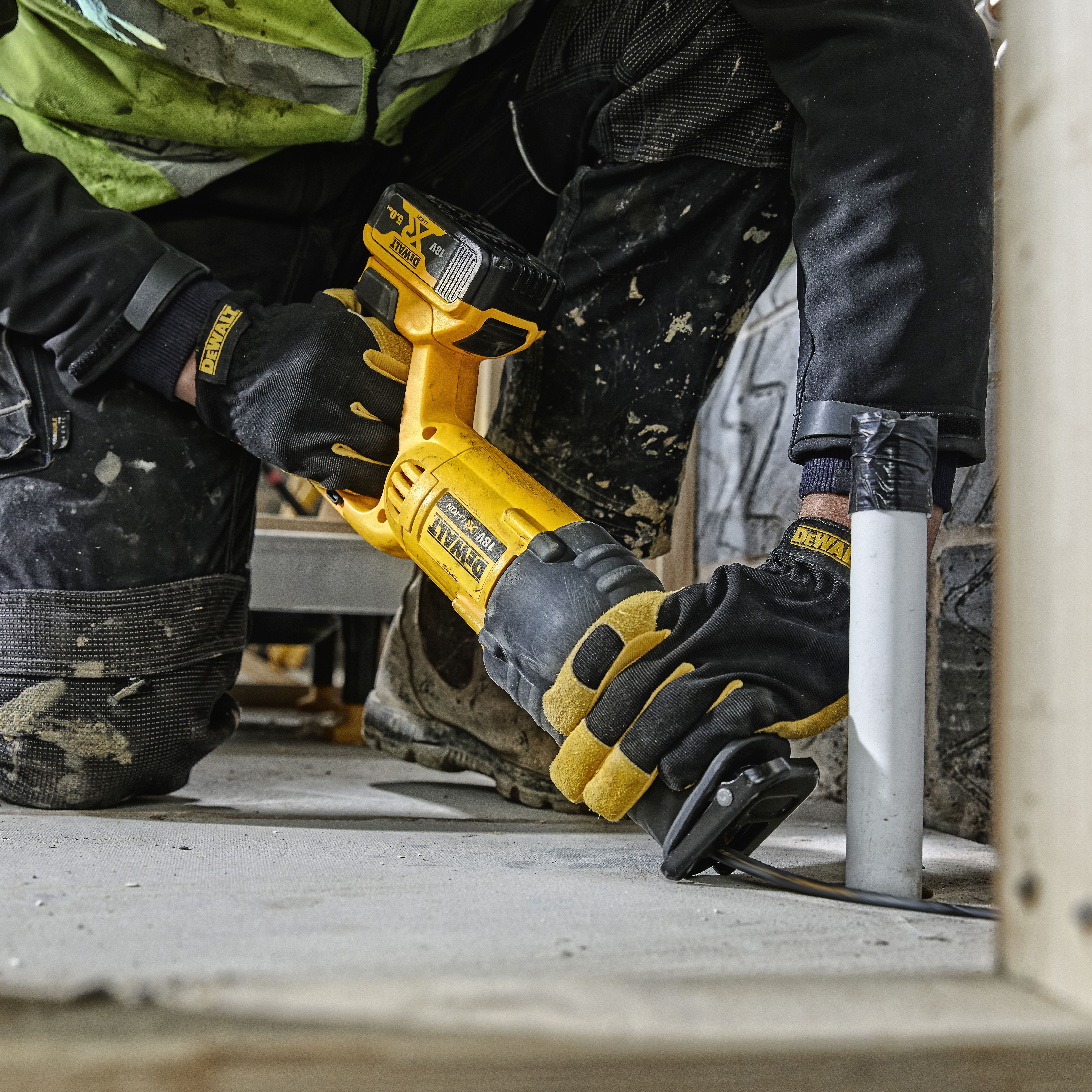 DeWalt 18V XR Cordless Reciprocating saw (Bare Tool) - DCS380N-XJ