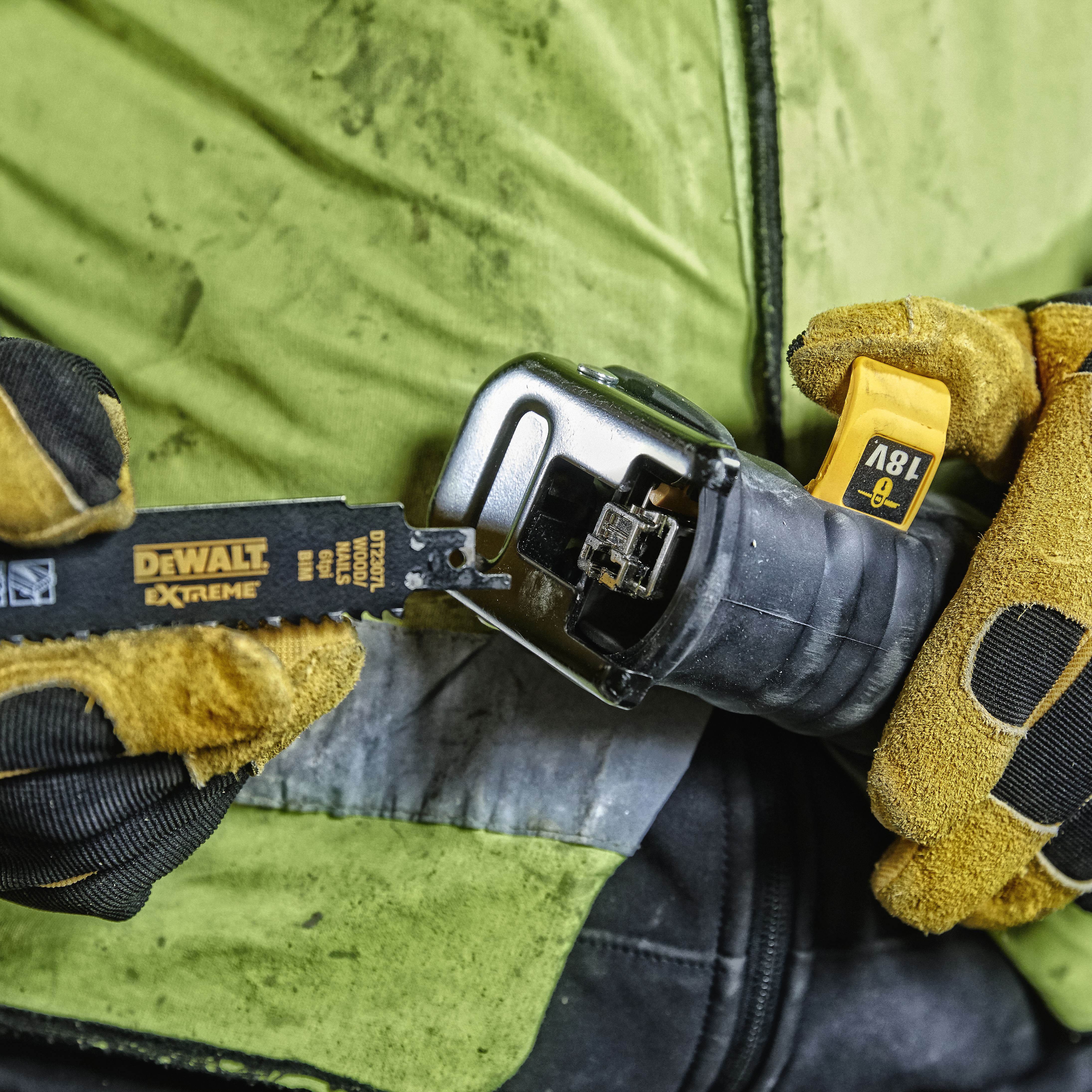 DeWalt 18V XR Cordless Reciprocating saw (Bare Tool) - DCS380N-XJ