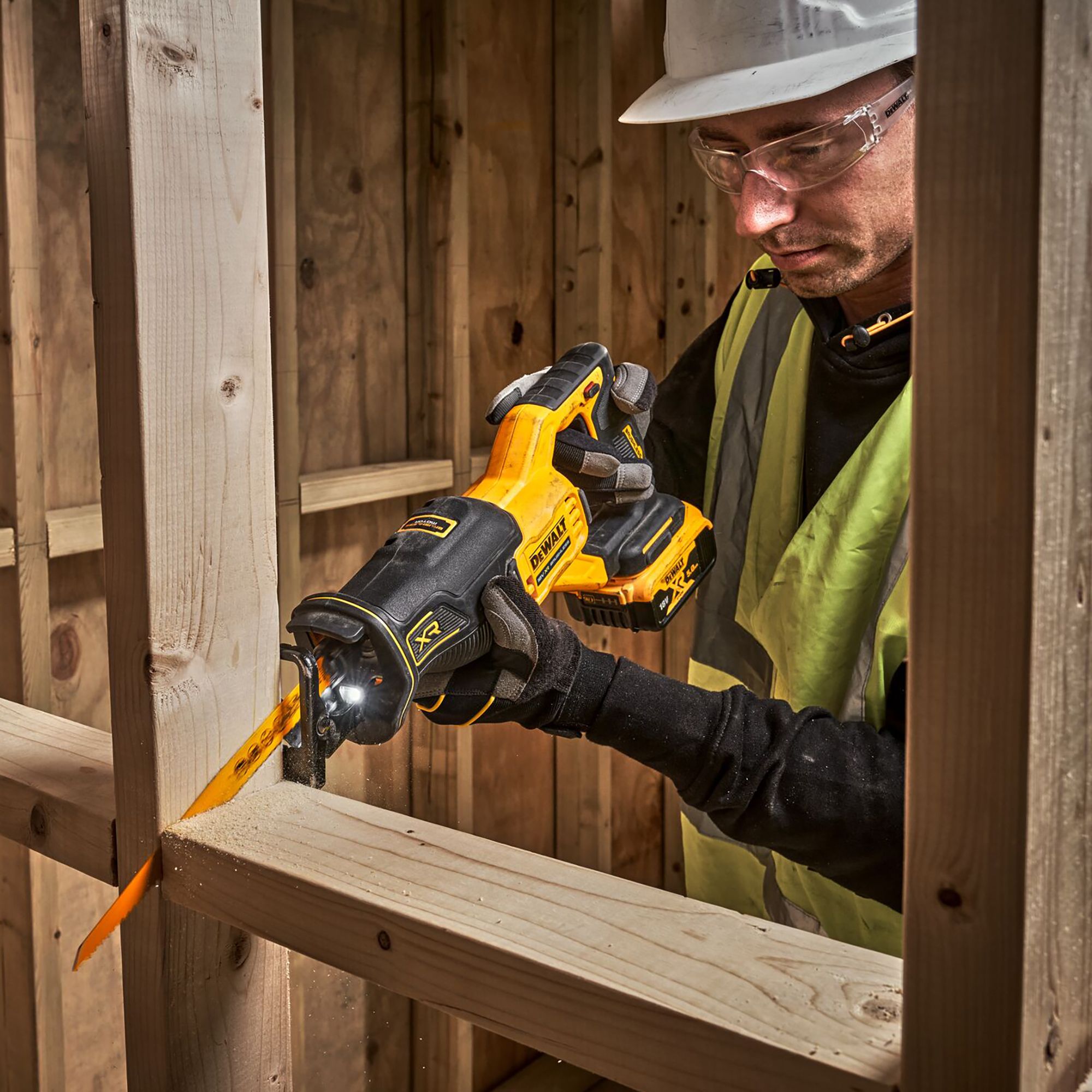 DeWalt 18V XR Cordless Reciprocating saw (Bare Tool) - DCS382N-XJ