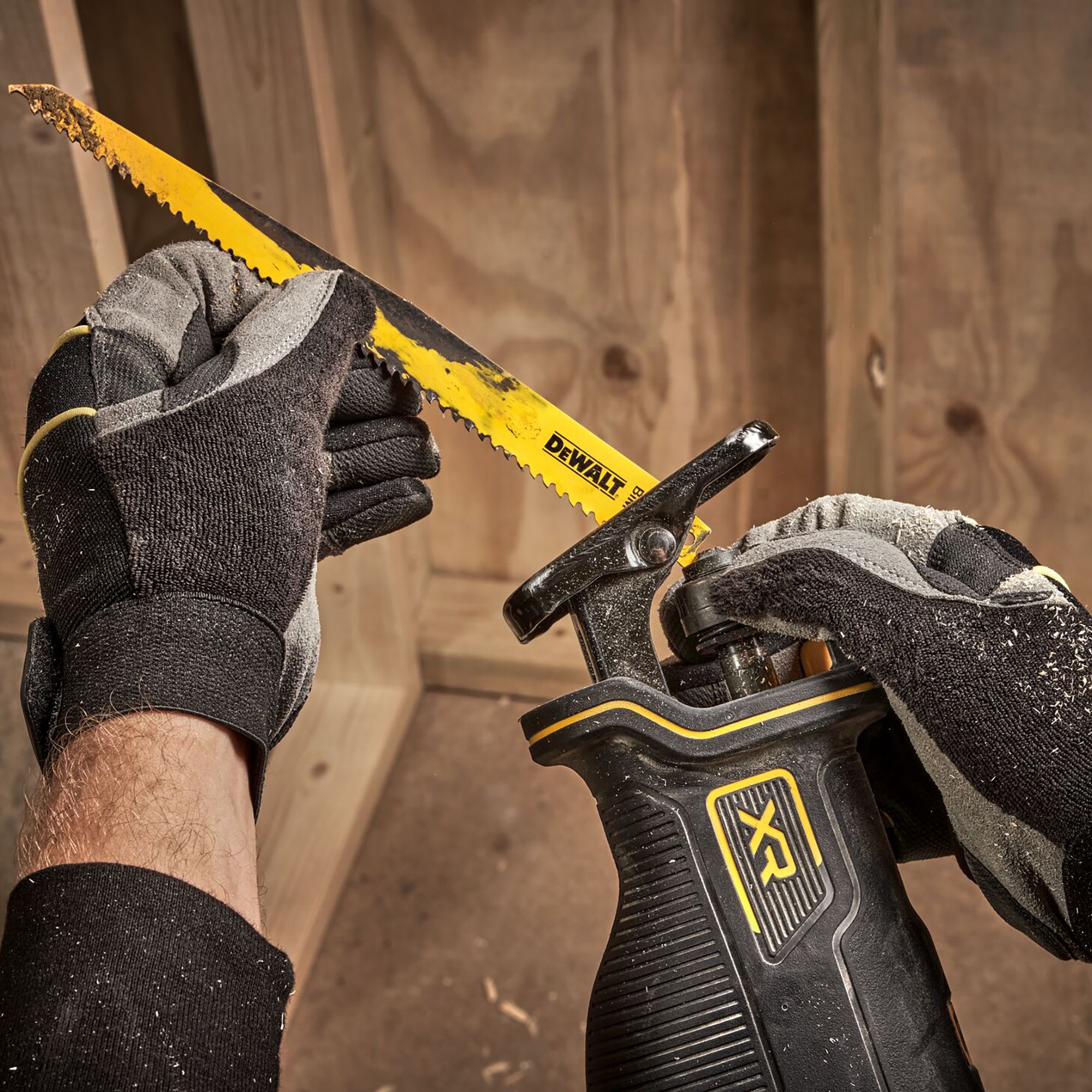 DeWalt 18V XR Cordless Reciprocating saw (Bare Tool) - DCS382N-XJ