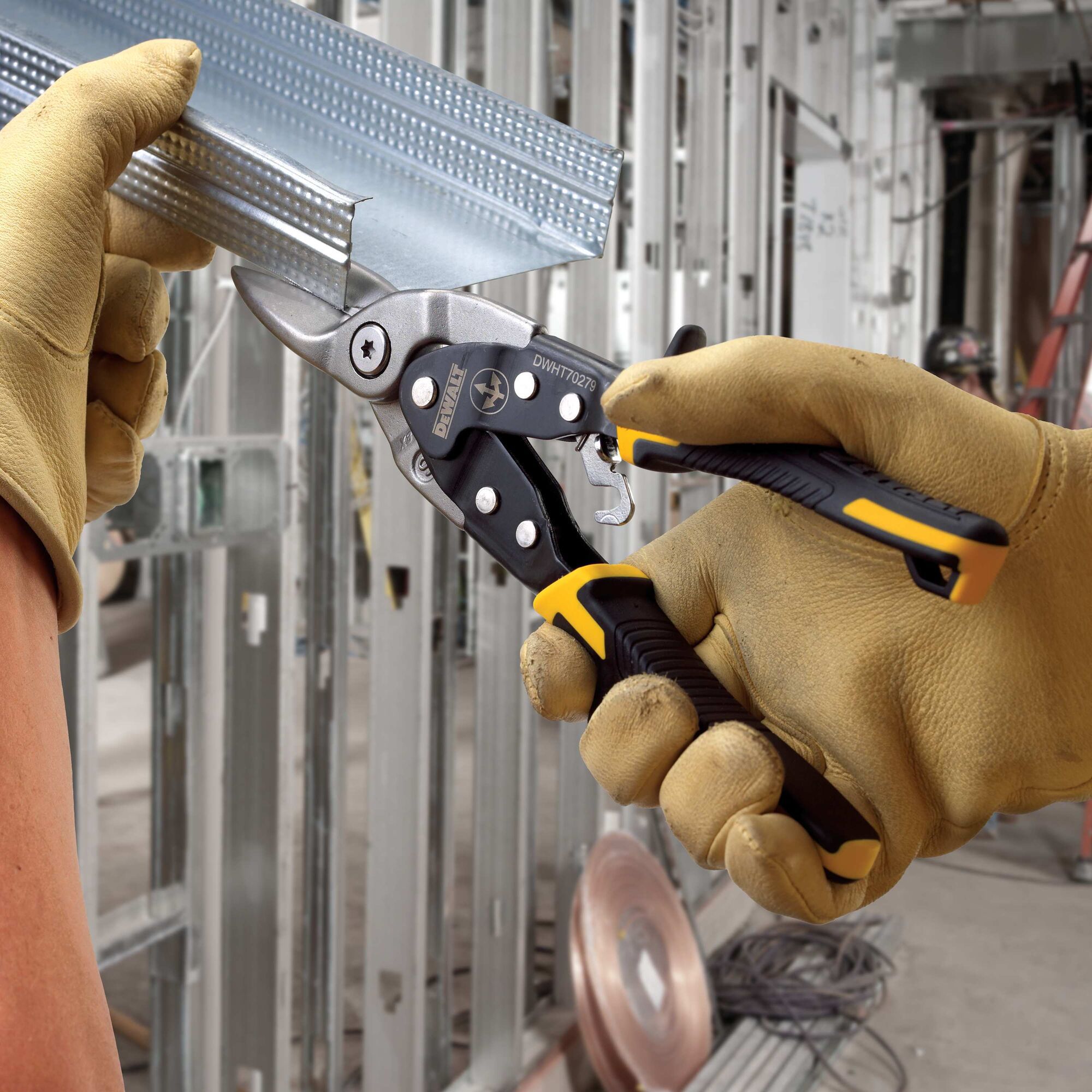 DeWalt DWHT70279 243mm Straight tin snips
