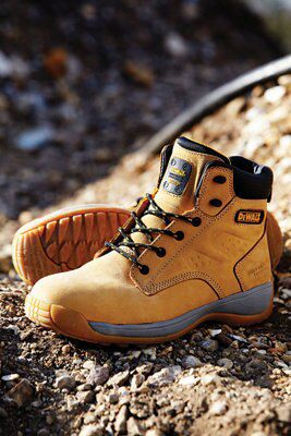 DeWalt Honey Safety boots Size 11 DIY at B Q