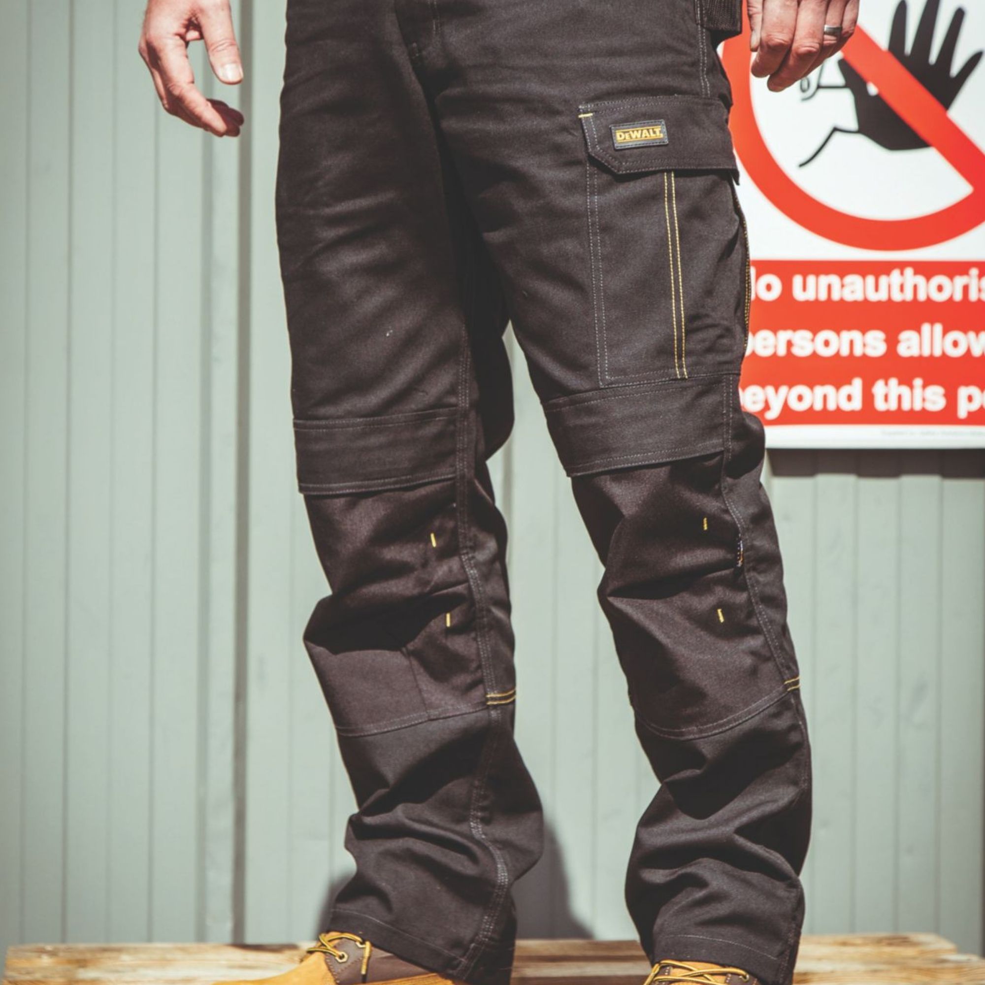 Dewalt Ridgeley Black Trousers W32 L32 Diy At B Q