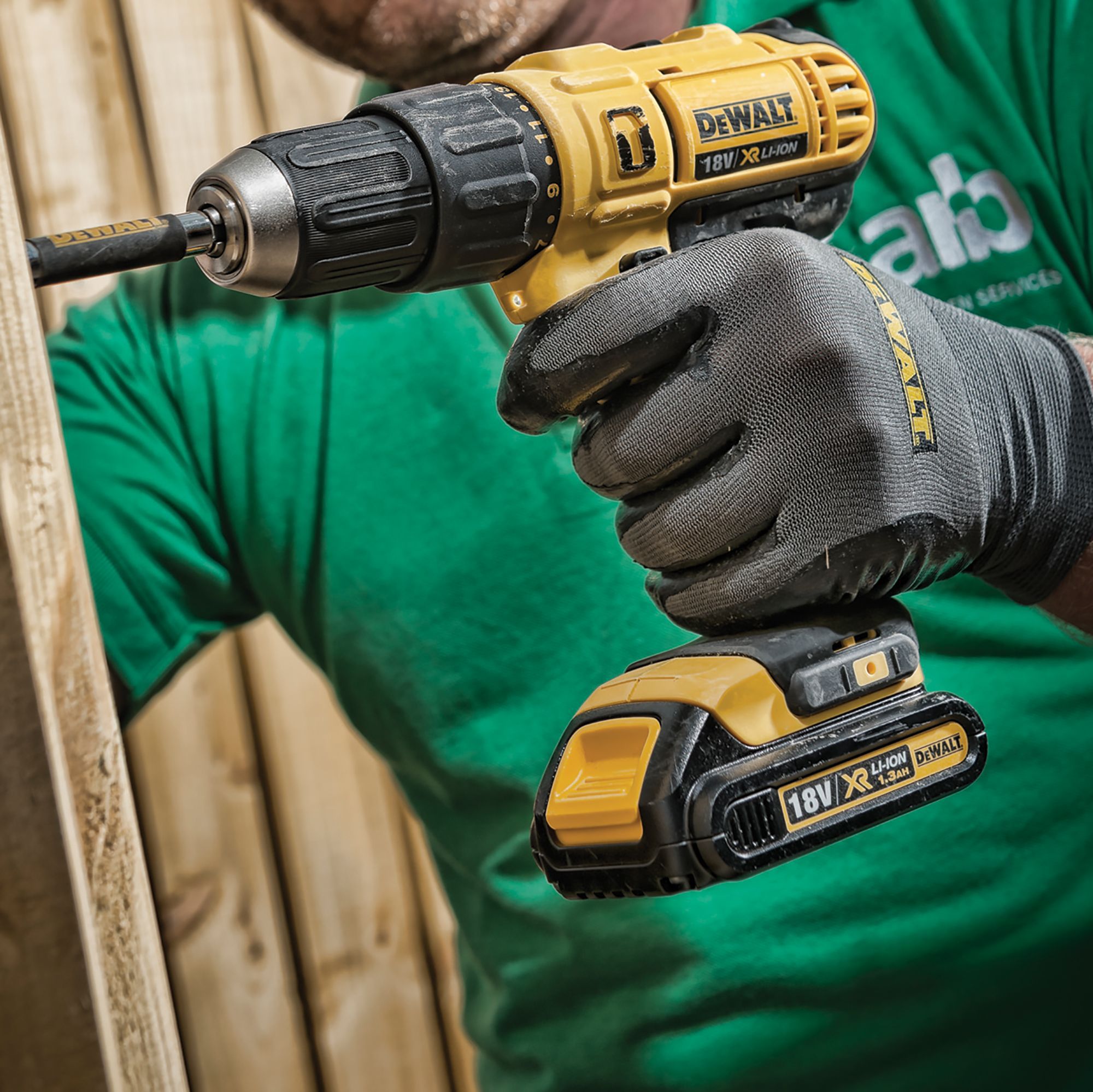 DeWalt 18V 3 Speed Cordless Combi Drill with Batteries - Ritelite