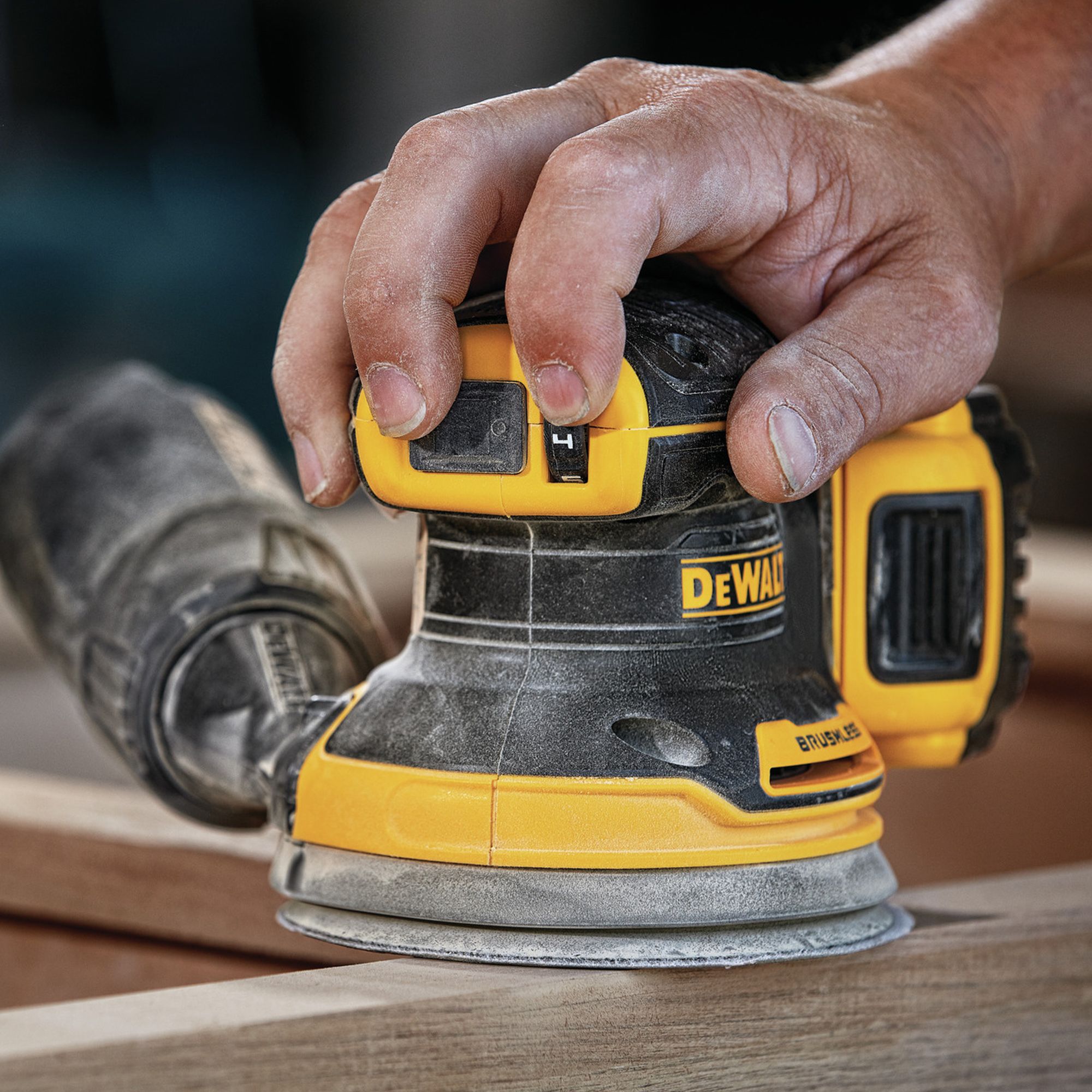 DeWalt XR 18V 125mm Cordless Random orbit sander (Bare Tool) - DCW210N-XJ - 6