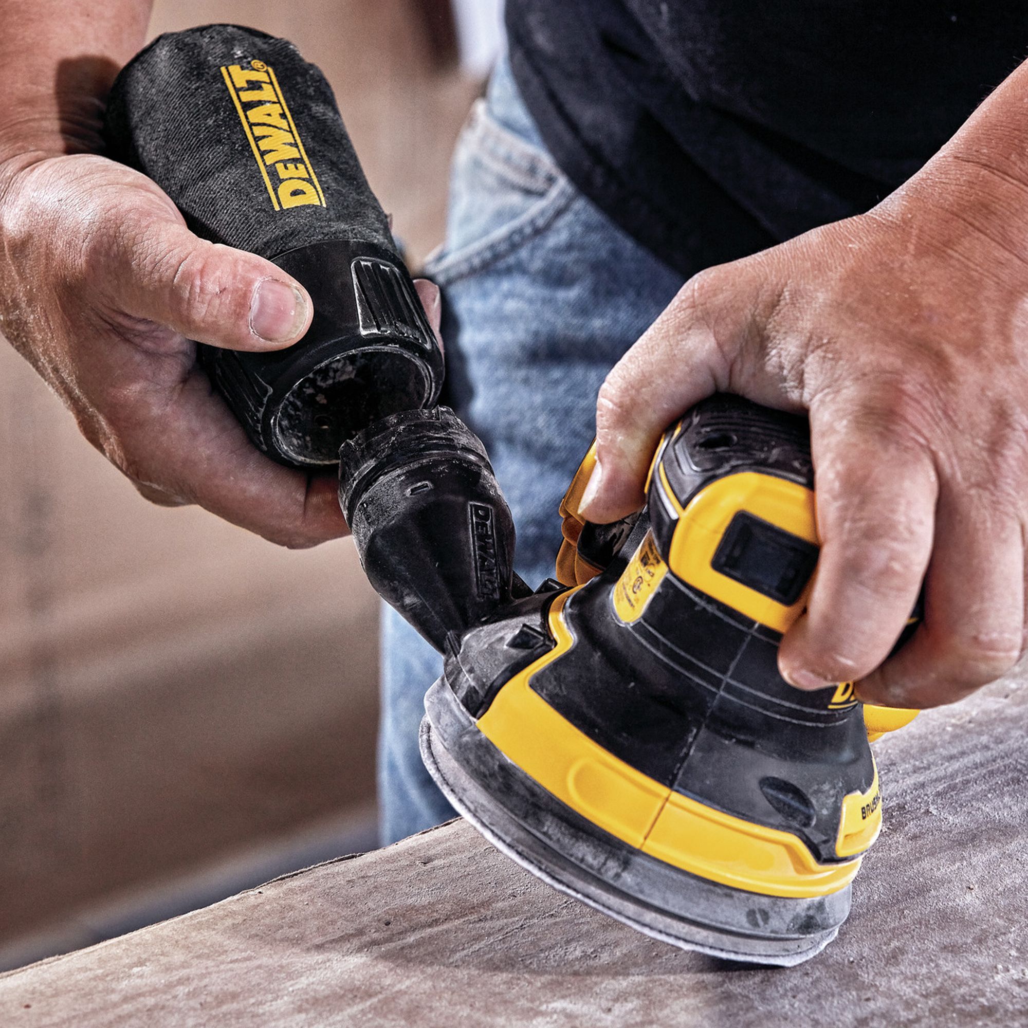 Dewalt battery orbital discount sander