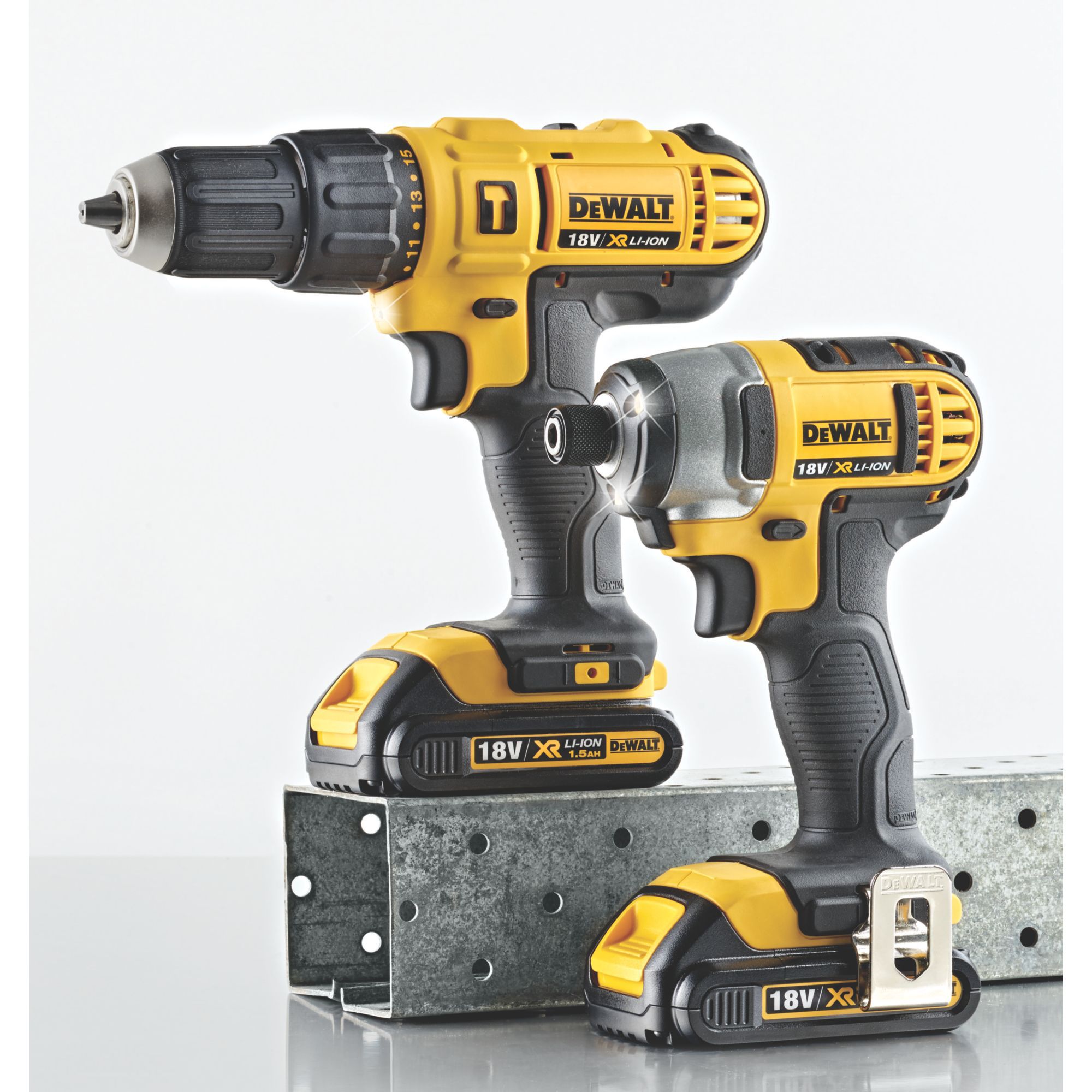 DeWalt XR 18V Li ion Cordless Combi drill impact driver 2 x 1.5Ah DCZ298S2T