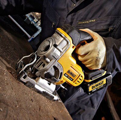 DeWalt XR Li ion 18V Cordless Jigsaw 2 x 4Ah DCS331M2 DIY at B Q